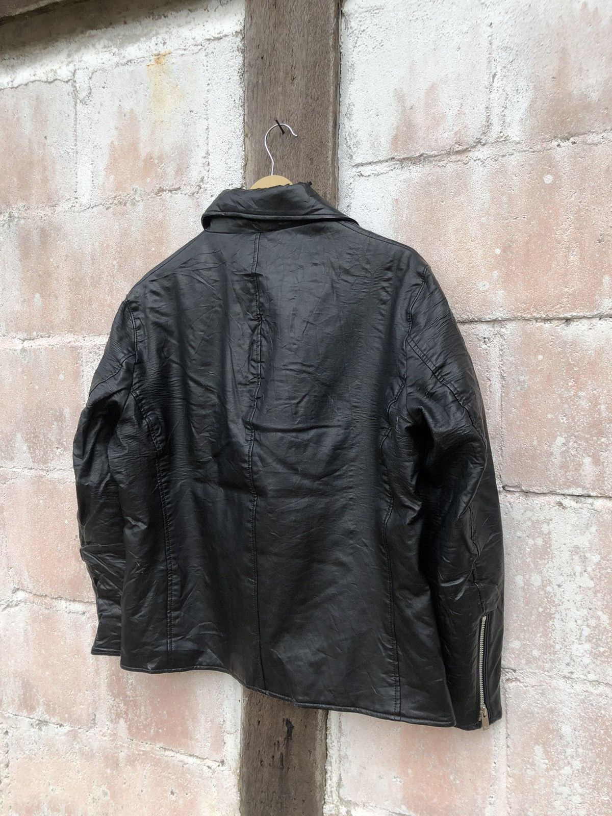 Uniqlo Uniqlo Fully Leather Jacket Design Punks Size US XL / EU 56 / 4 - 8 Thumbnail