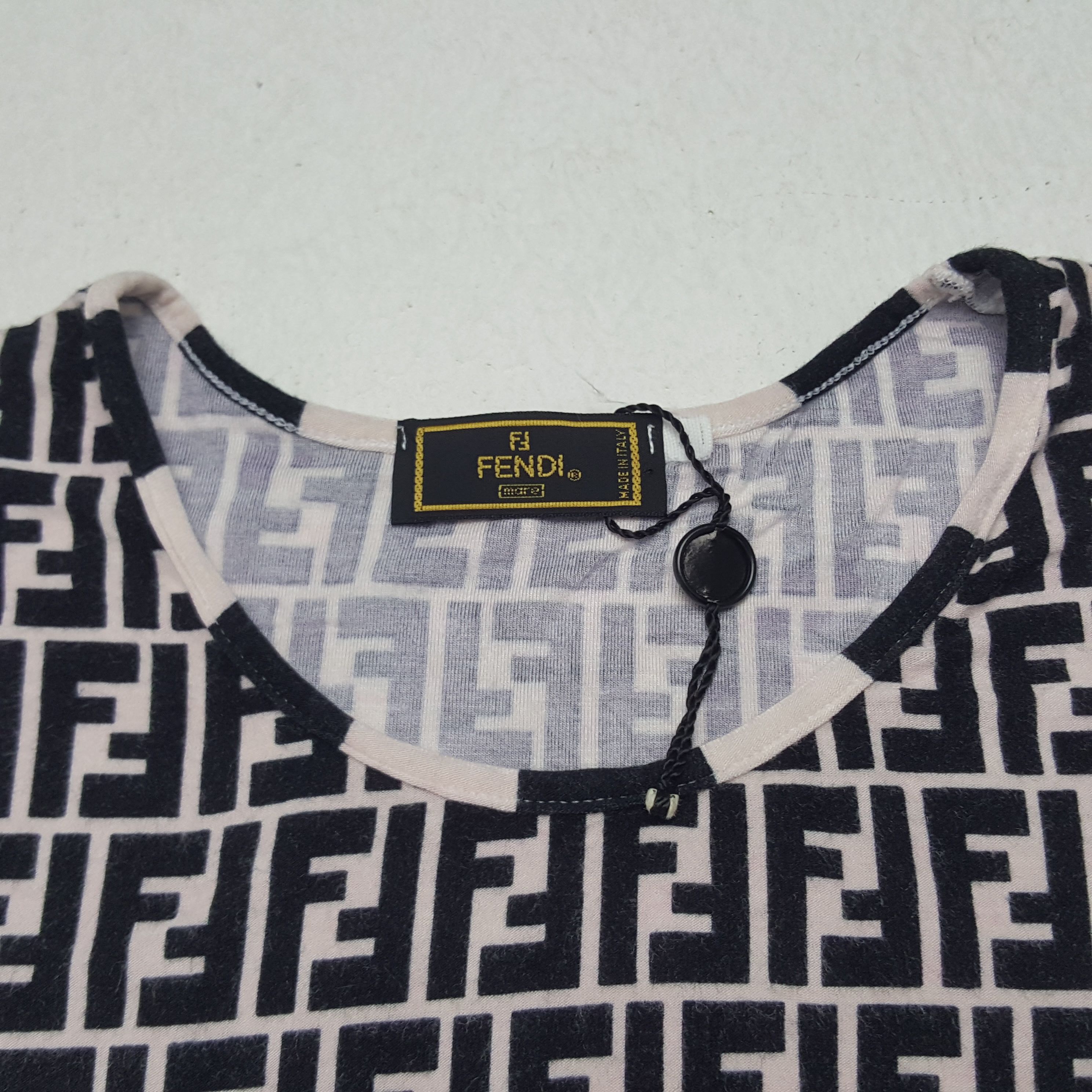 Fendi × Vintage Vintage Fendi Monogram Women Tshirt Size XXS / US 00 / IT 34 - 3 Thumbnail