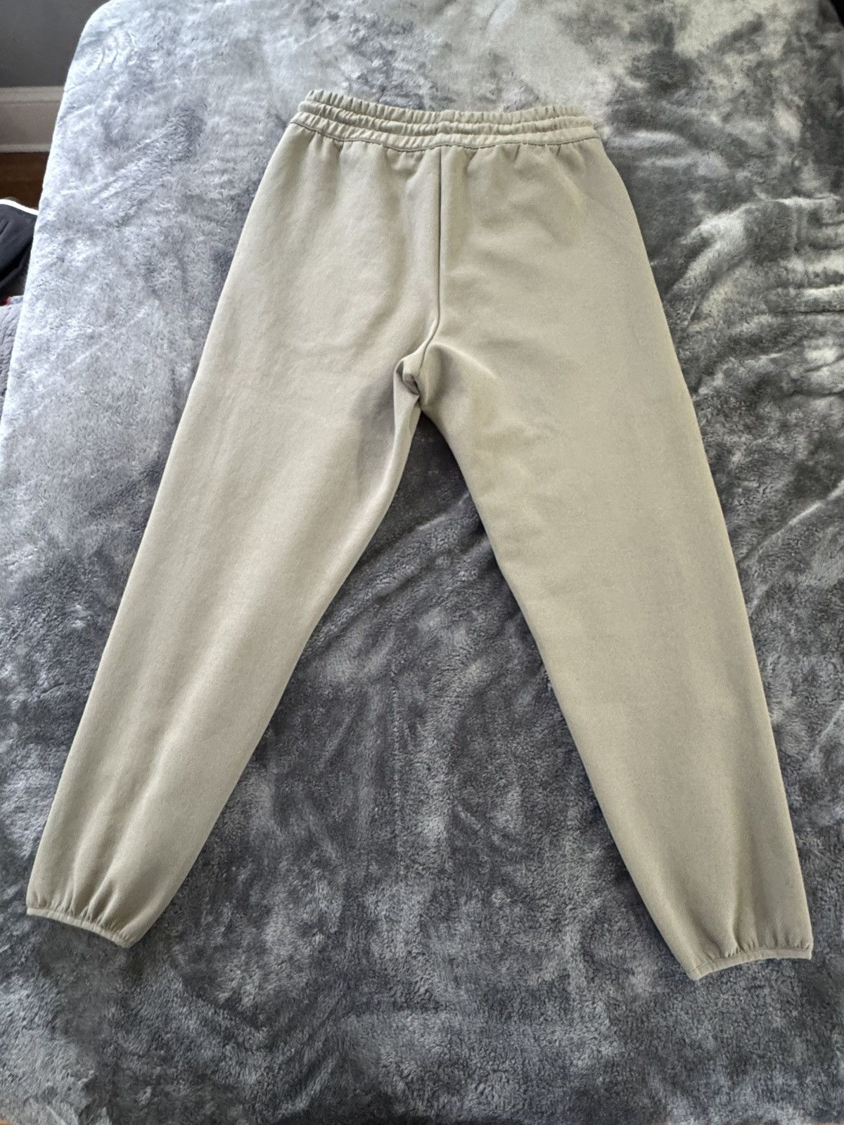 Adidas × Fear of God Fear of God Athletics Clay Suede Sweatpants Size US 32 / EU 48 - 2 Thumbnail