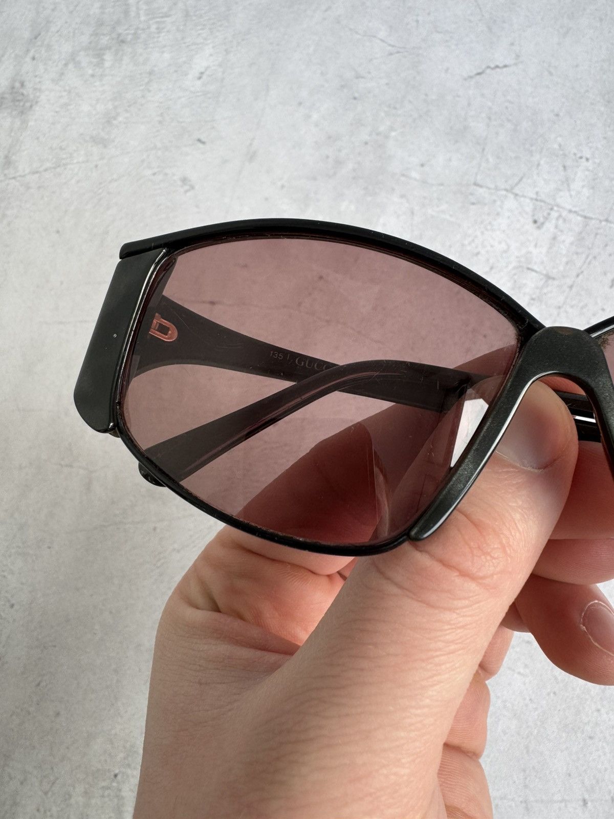 Gucci Gucci GG 2308 Sunglasses Black Frame Red Lenses Vintage Size ONE SIZE - 8 Thumbnail