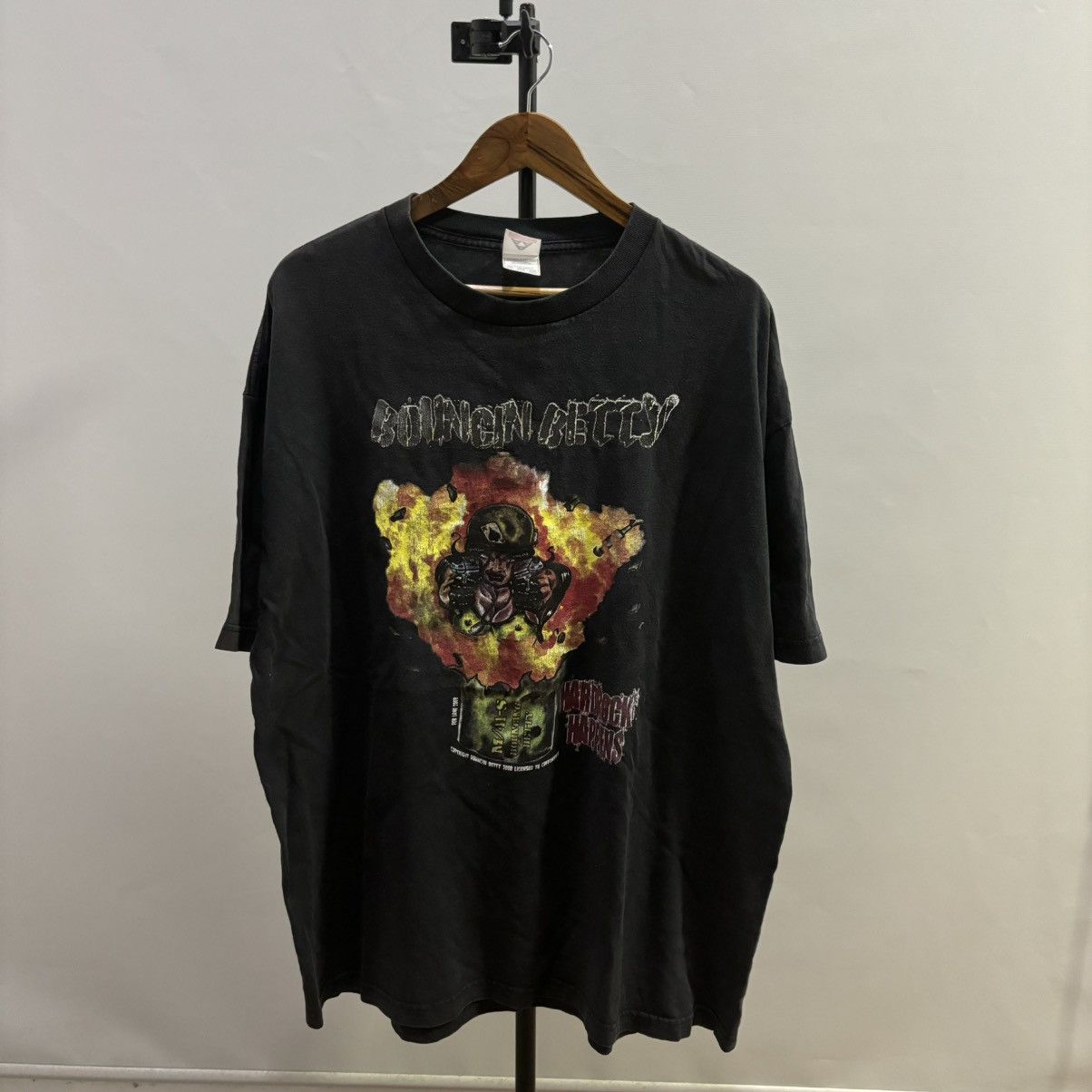 Band Tees × Vintage Vintage Bouncin Betty Hard Rock Happens Shirt Rock Punk Size US XXL / EU 58 / 5 - 1 Thumbnail
