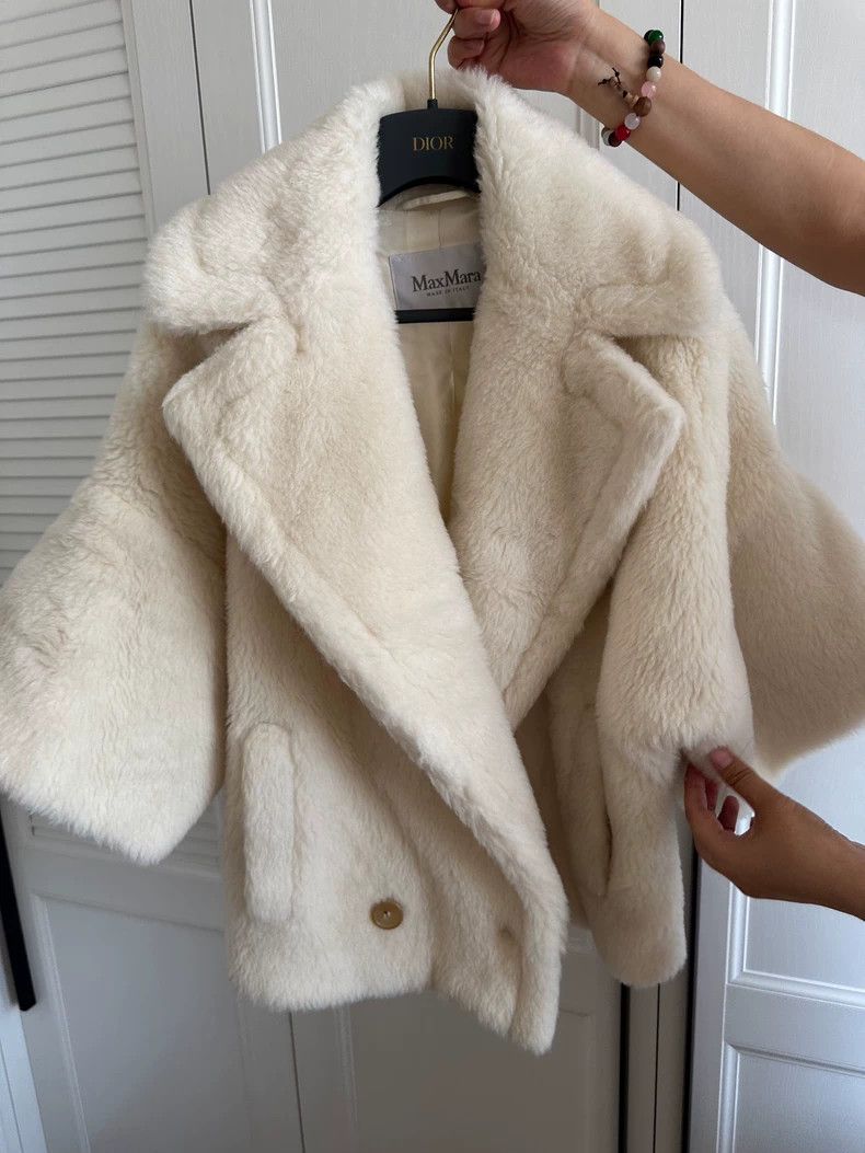 Max Mara Max Mara Teddy Bear Alpaca Coat Size M / US 6-8 / IT 42-44 - 1 Thumbnail