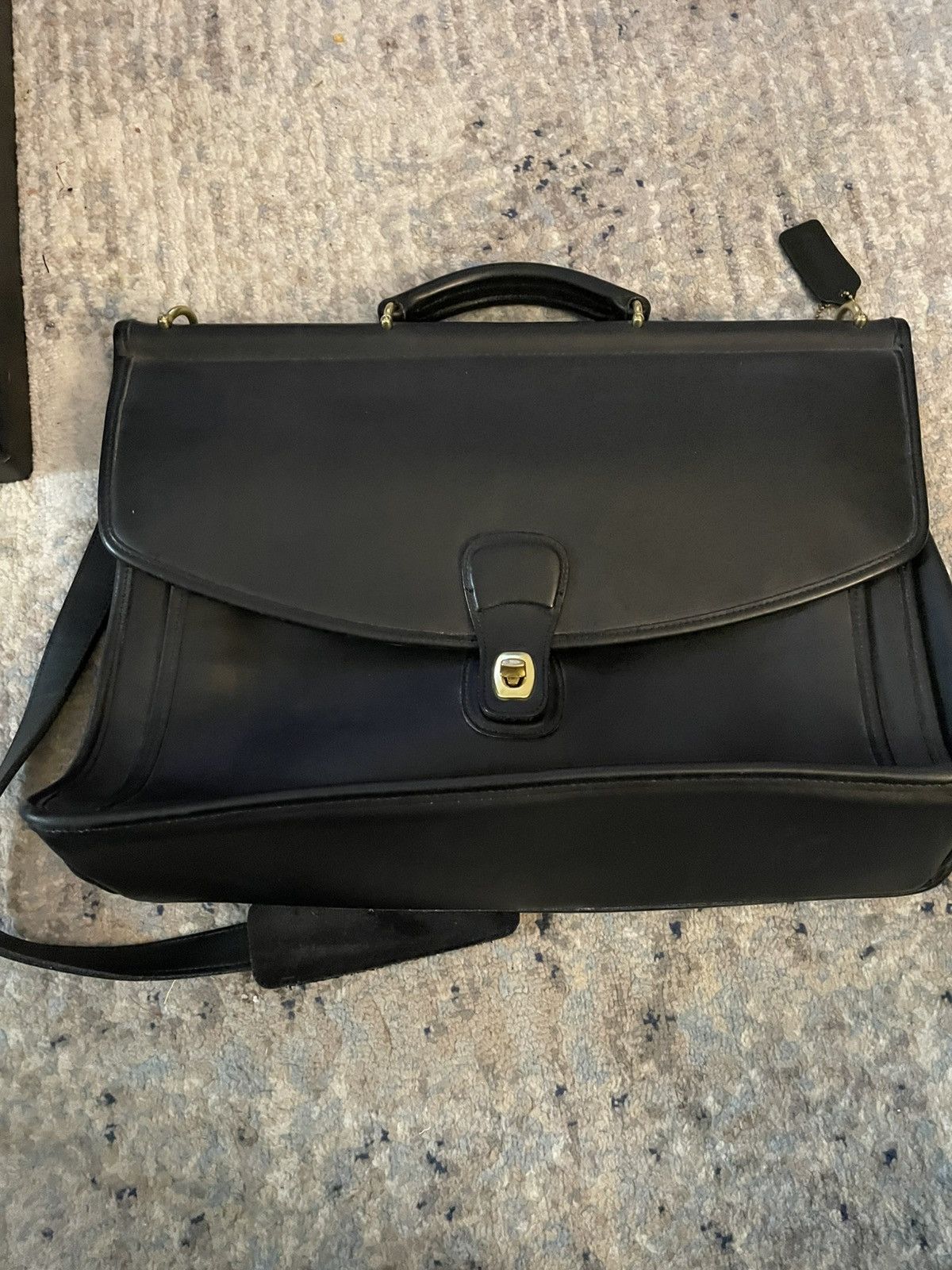 Coach Messenger Bag-Vintage Coach Size ONE SIZE - 1 Thumbnail