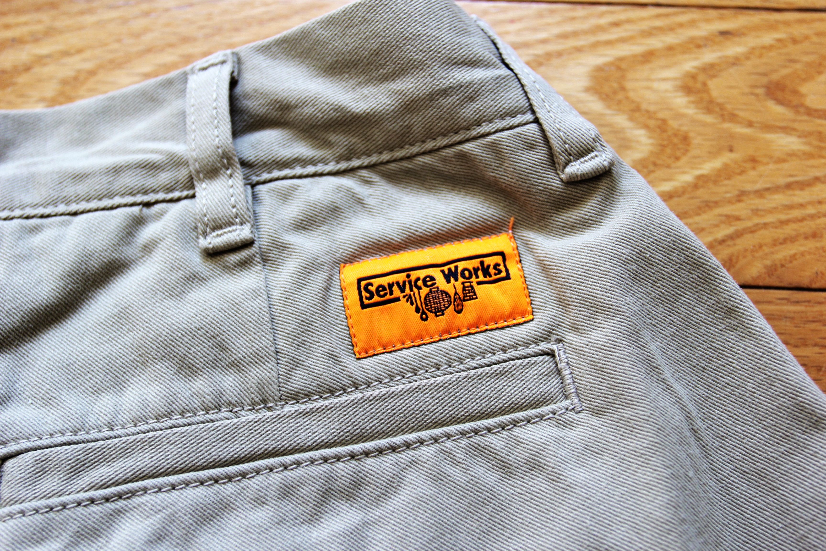 Service Works BNWT SS25 SERVICE WORKS PLEATED CHINO SHORTS BEIGE S Size US 30 / EU 46 - 8 Thumbnail