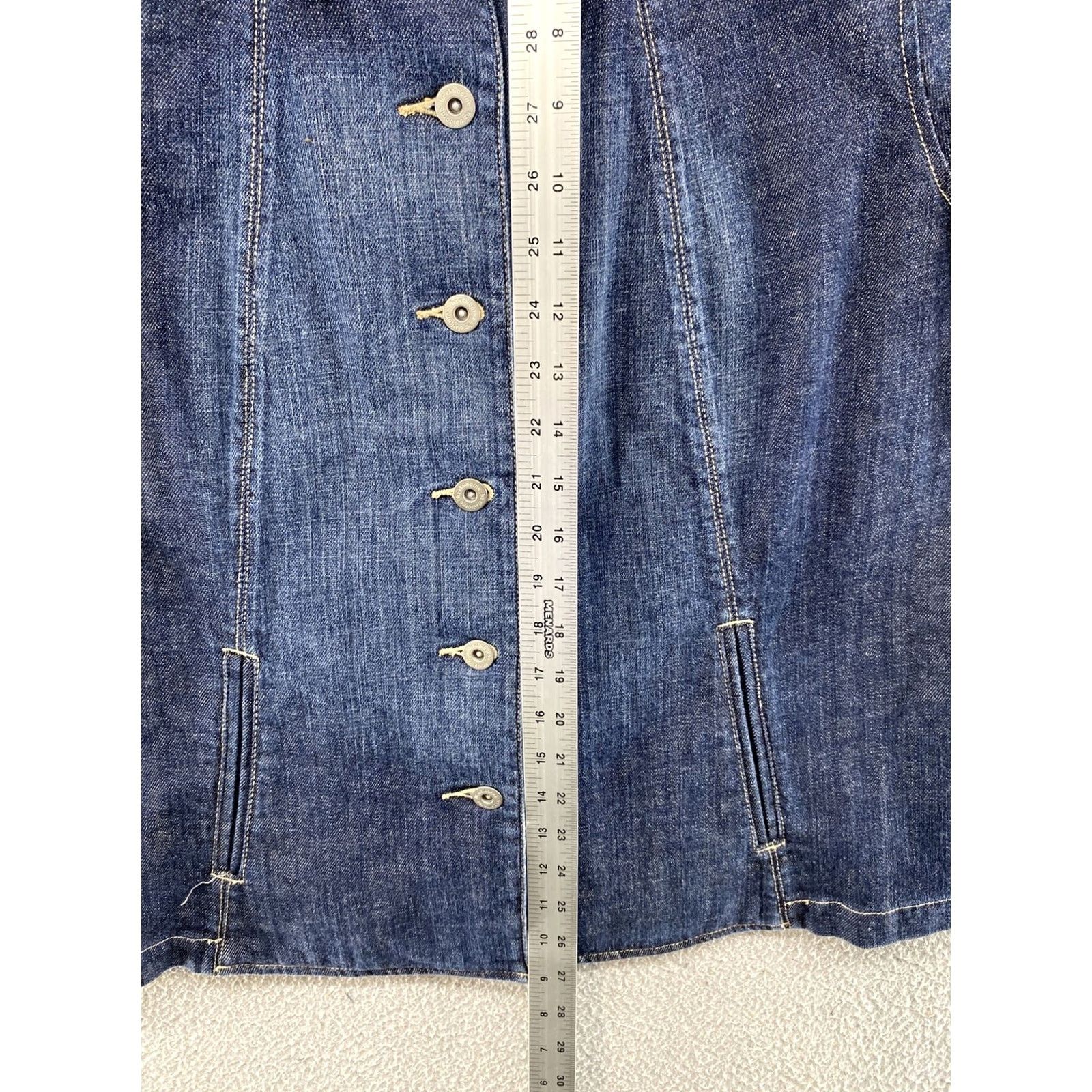 Liz Claiborne Liz Claiborne Denim Jacket Womens Size 1P Petite Dark Wash Button Up Jean Denim Casual Size 25" / US 0 / IT 36 - 5 Thumbnail