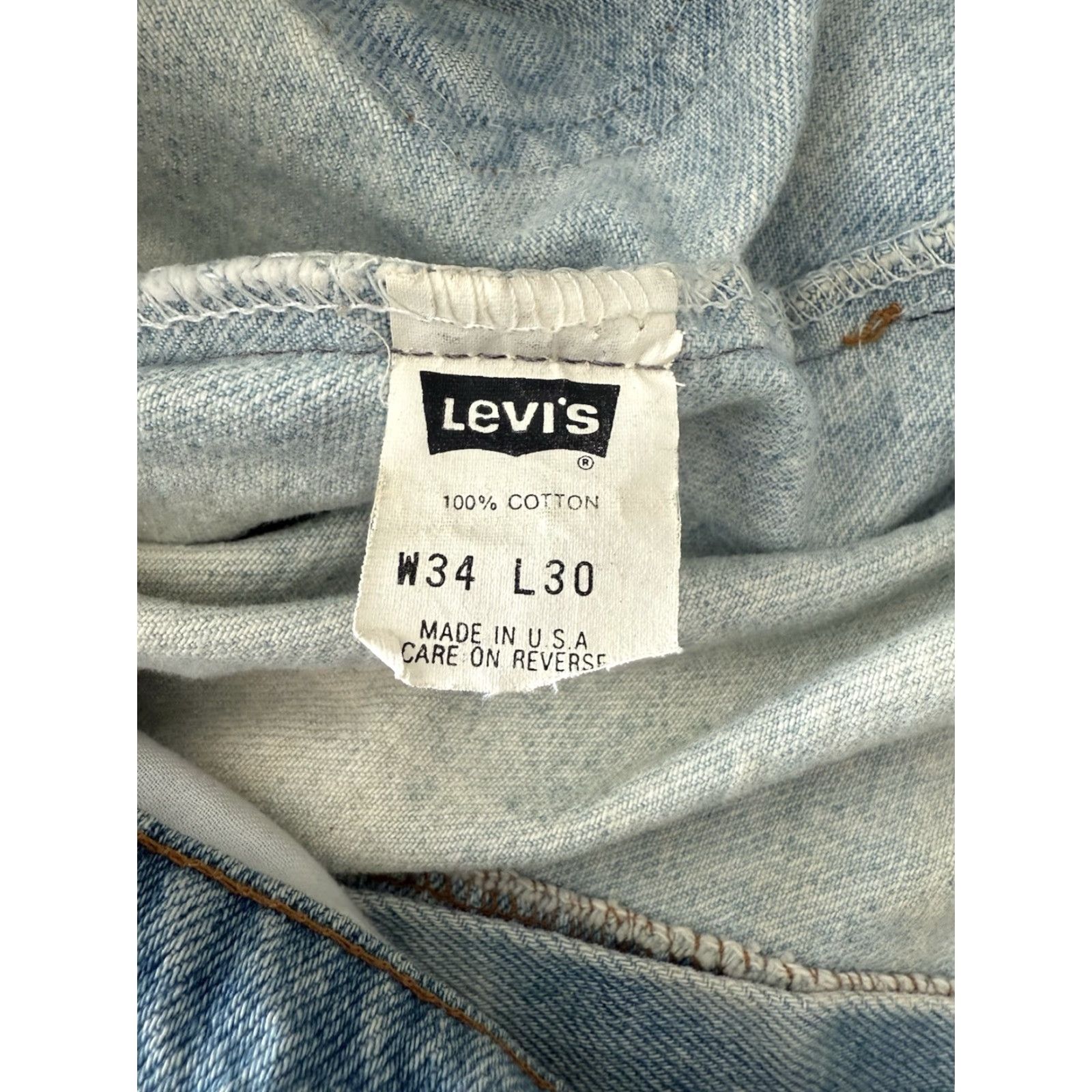 Levi's VINTAGE Levi's 505 Jeans Mens 34x30 Regular Fit Denim USA Blue Accessories: Button, Zipper, Logo 5-Pocket 90s City Retro Classic Straight Mens Size US 34 / EU 50 - 4 Thumbnail