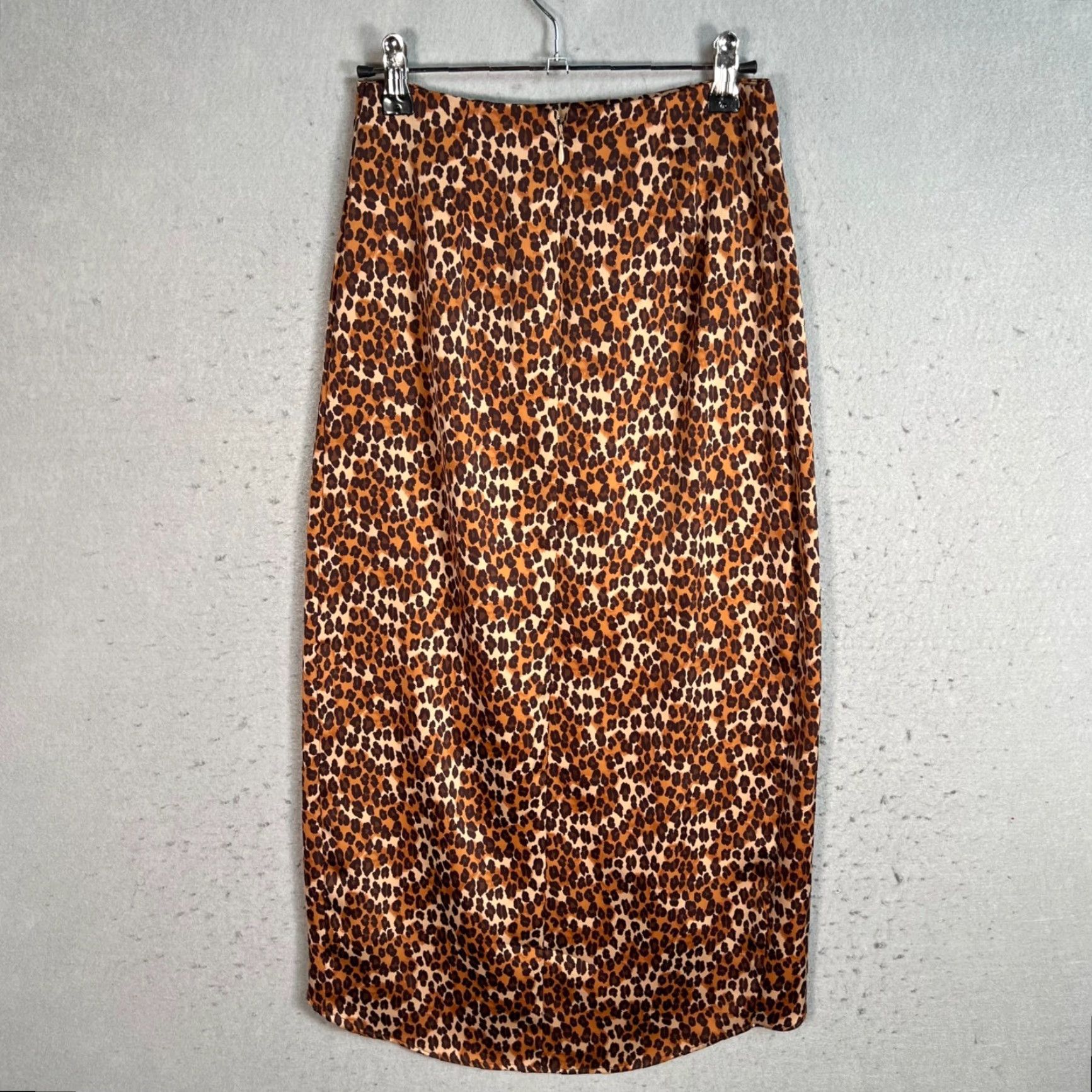 Urban Outfitters VINTAGE Urban Outfitters Leopard Print Midi Skirt XS Adult Womens XS Brown Animal Print Polyester Skirt Leopard MIDI Womens XS Brown Urban Outfitters Size 26" / US 2 / IT 38 - 2 Thumbnail