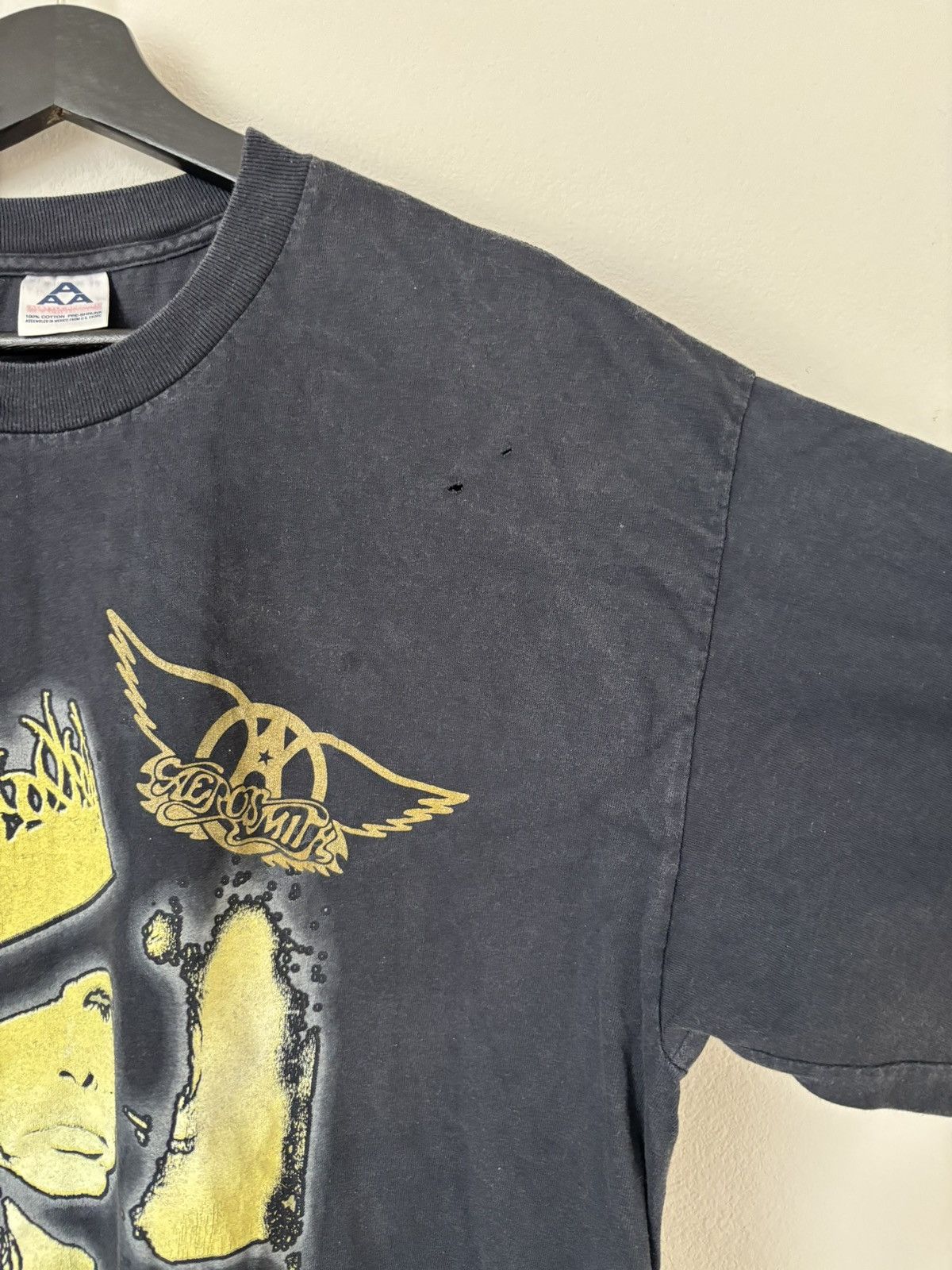Vintage Vintage 1997 Aerosmith Nine Lives Tour Tee Size US L / EU 52-54 / 3 - 6 Thumbnail