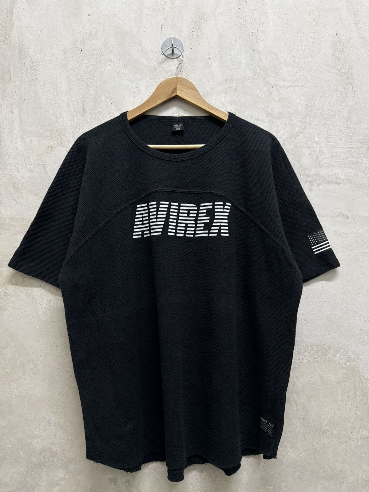 Avirex 2000s Avirex Spell Out Waffle Tees Size US XL / EU 56 / 4 - 1 Thumbnail