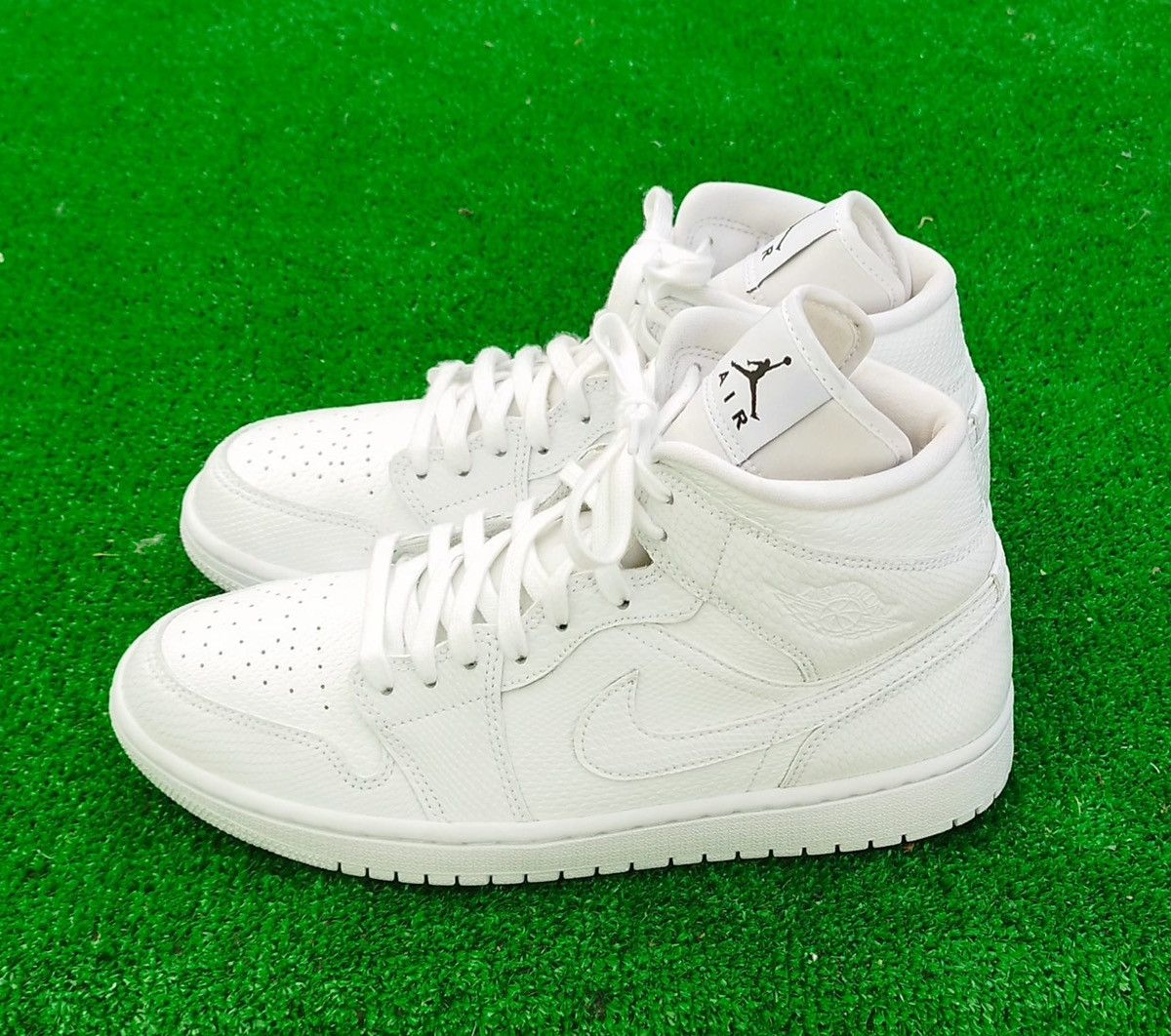 Jordan Brand Shoes Air Jordan 1 High Snake Skin Size US 10 / EU 43 - 3 Thumbnail