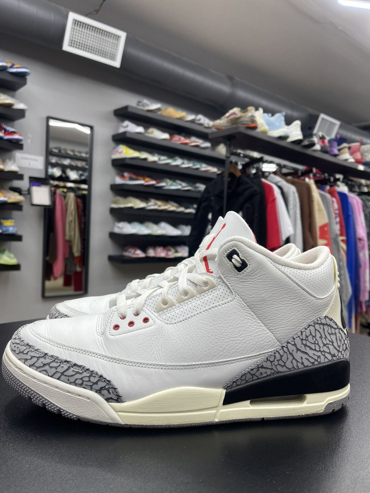 Jordan Brand Size 13 - Jordan 3 Reimagined Size US 13 / EU 46 - 1 Thumbnail