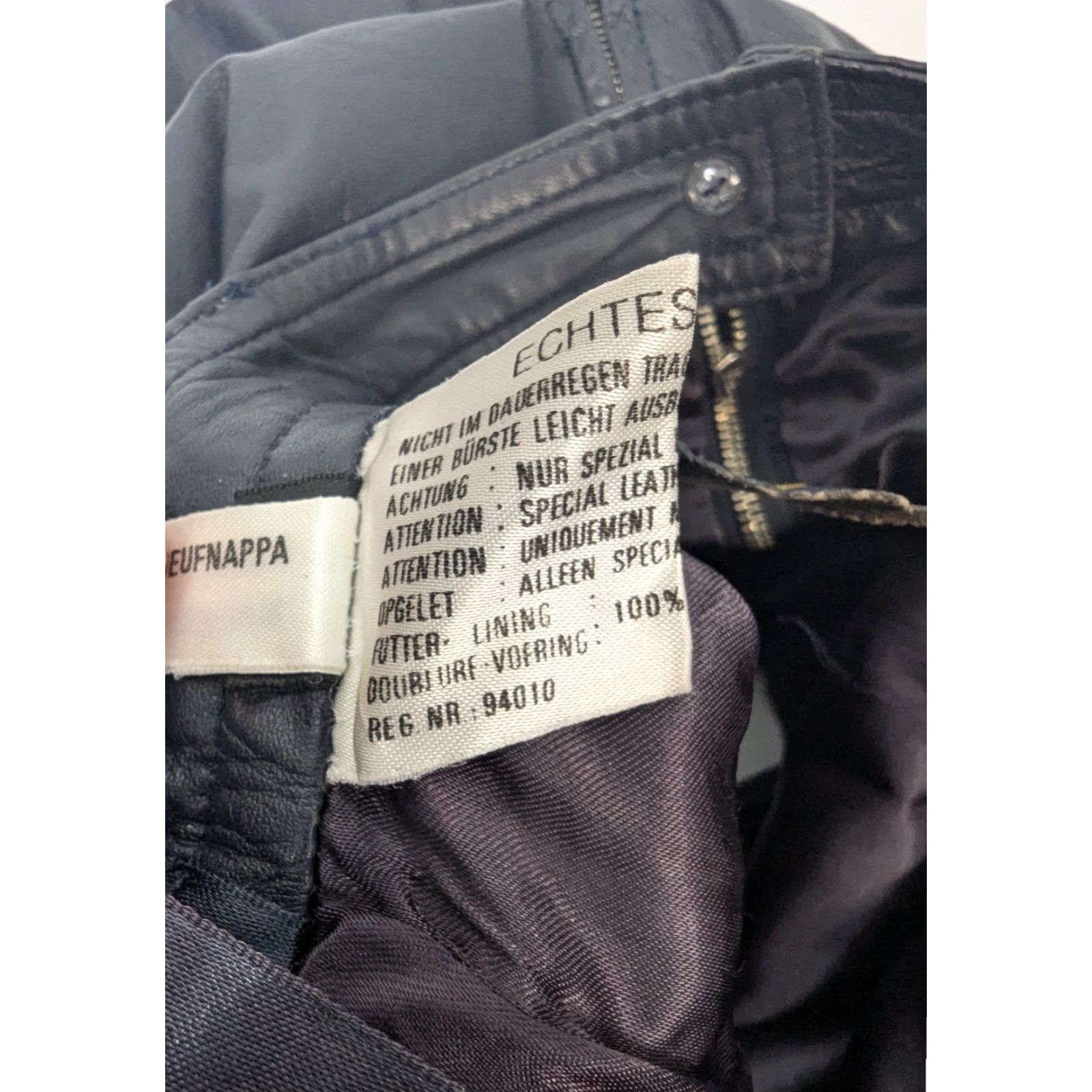 Vintage VINTAGE Betty Barclay Nappa Leather Black Pencil Skirt Pockets Size 38 Size 26" / US 2 / IT 38 - 7 Thumbnail