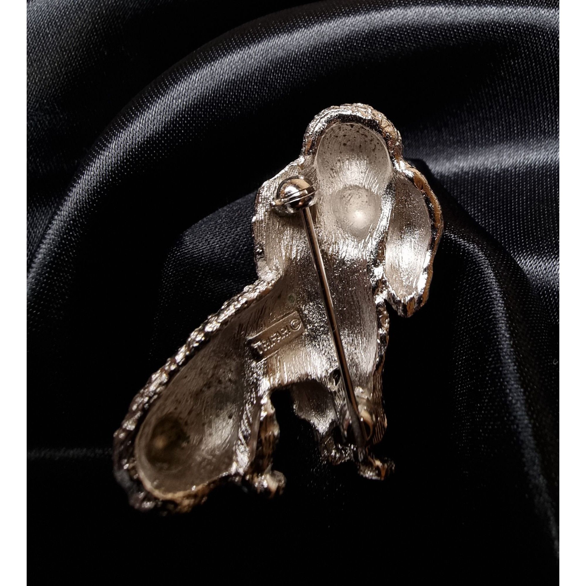 Vintage Vintage Trifari Poodle Brooch 1960s Silver Tone Dog Pin Sign Size ONE SIZE - 4 Thumbnail