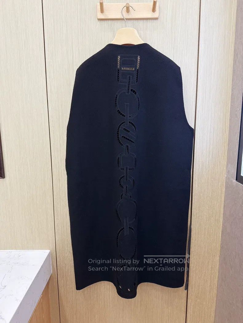 Hermes Hermes Black sheer cashmere vest with classic H chain embr Size XS / US 0-2 / IT 36-38 - 5 Thumbnail