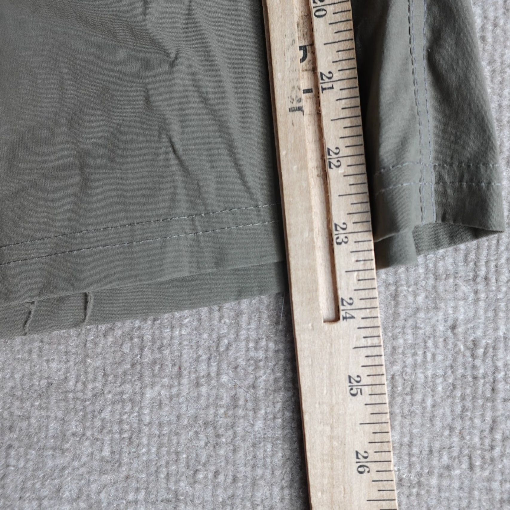 Vintage Kuhl Cargo Shorts 38 Gray Beige Snap Button 12" Inseam 11" Regular Men Casual Outdoor Pockets Size US 38 / EU 54 - 3 Thumbnail