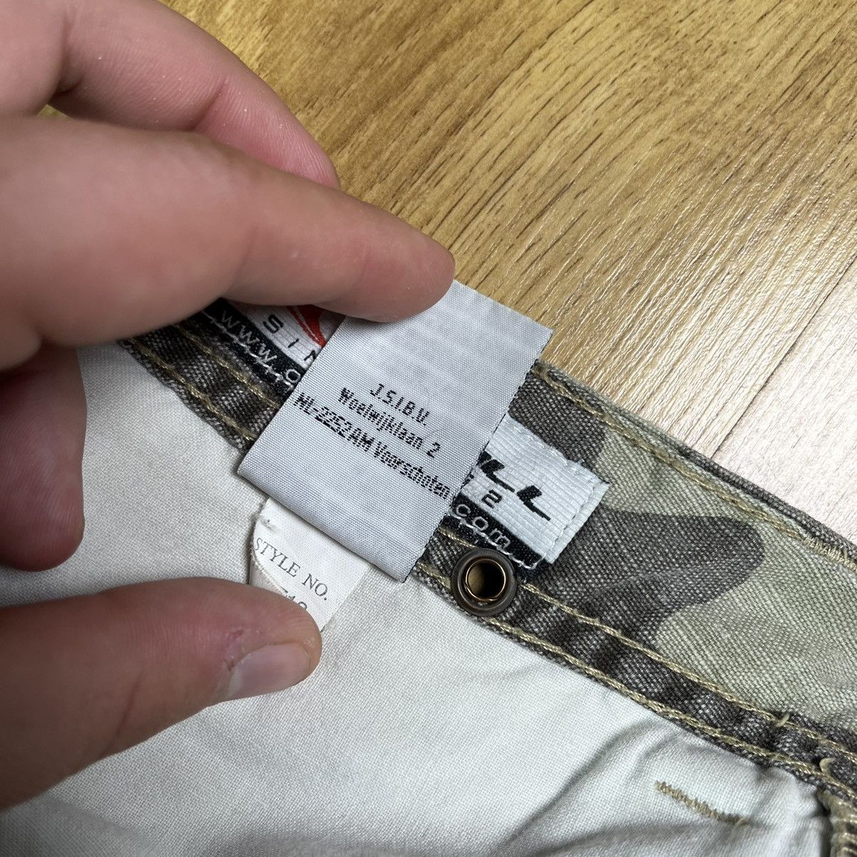 O'Neill × Vintage Oneill Vintage cargo Camo walk short Size 34 Size US 36 / EU 52 - 9 Thumbnail