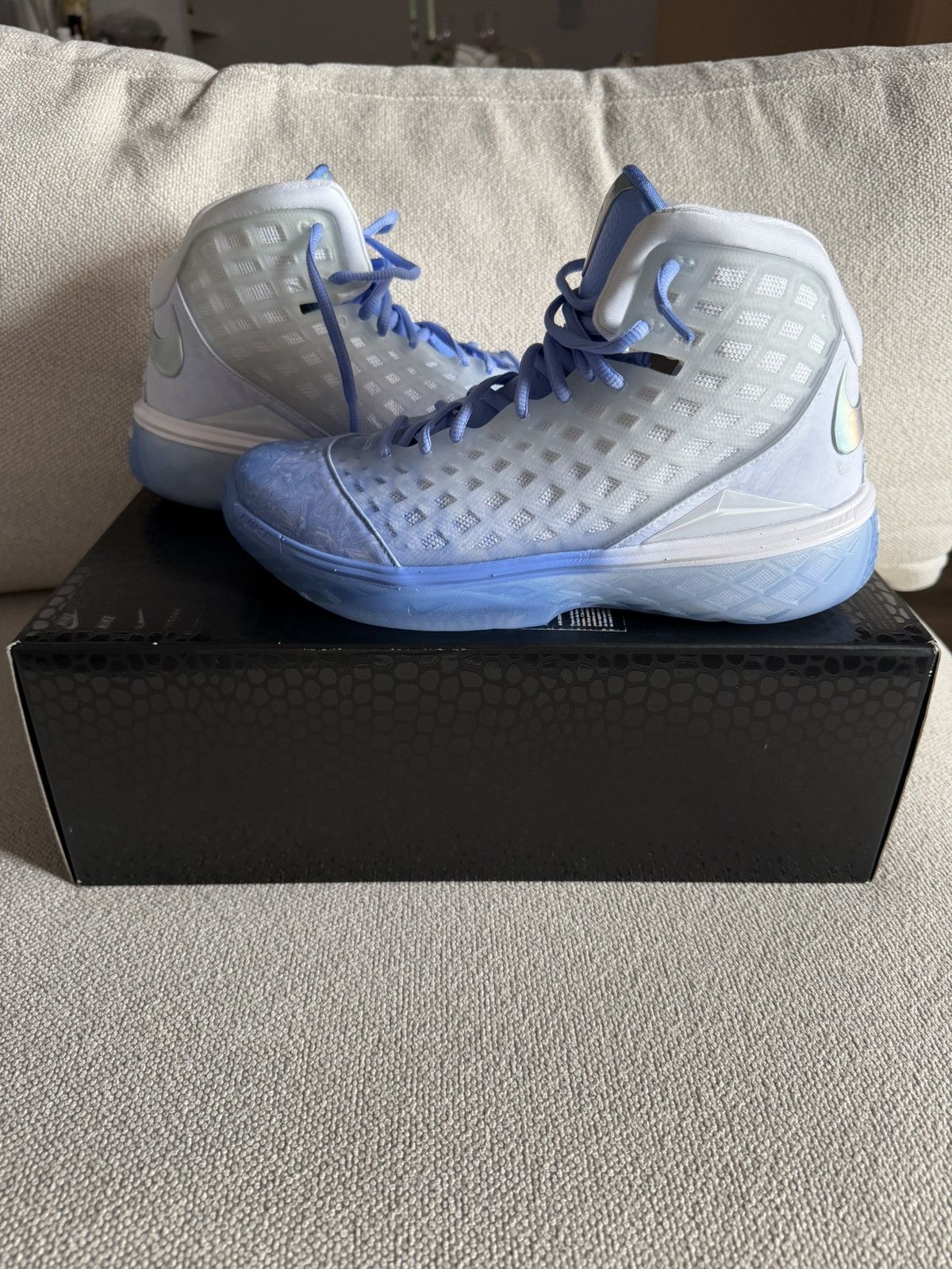 Nike Nike Zoom Kobe 3 Protro Christmas Size US 8 / EU 41 - 1 Thumbnail