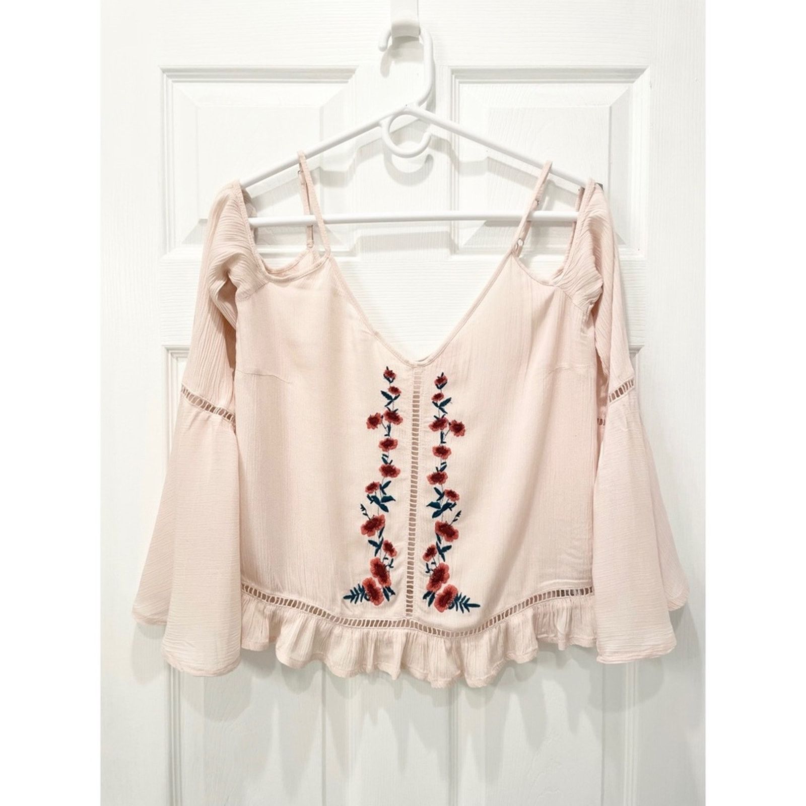 Guess Guess Cold Shoulder Embroidered Shirt XS Size XS / US 0-2 / IT 36-38 - 2 Thumbnail