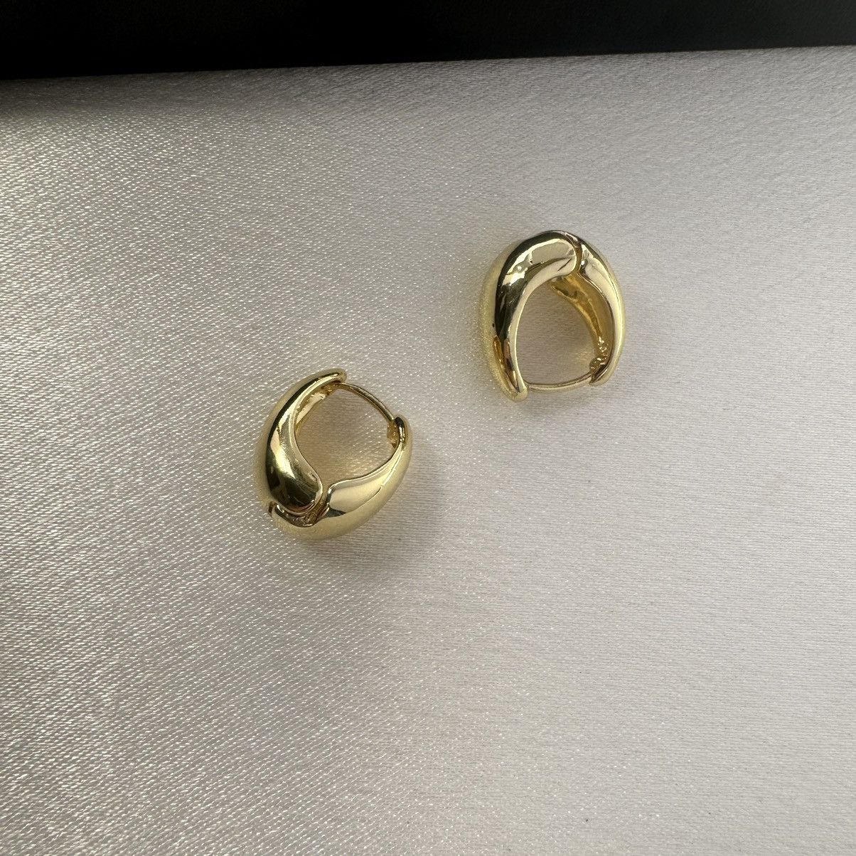Designer Teardrop Shape Small Gold Hoop Earrings for Women Size ONE SIZE - 3 Thumbnail