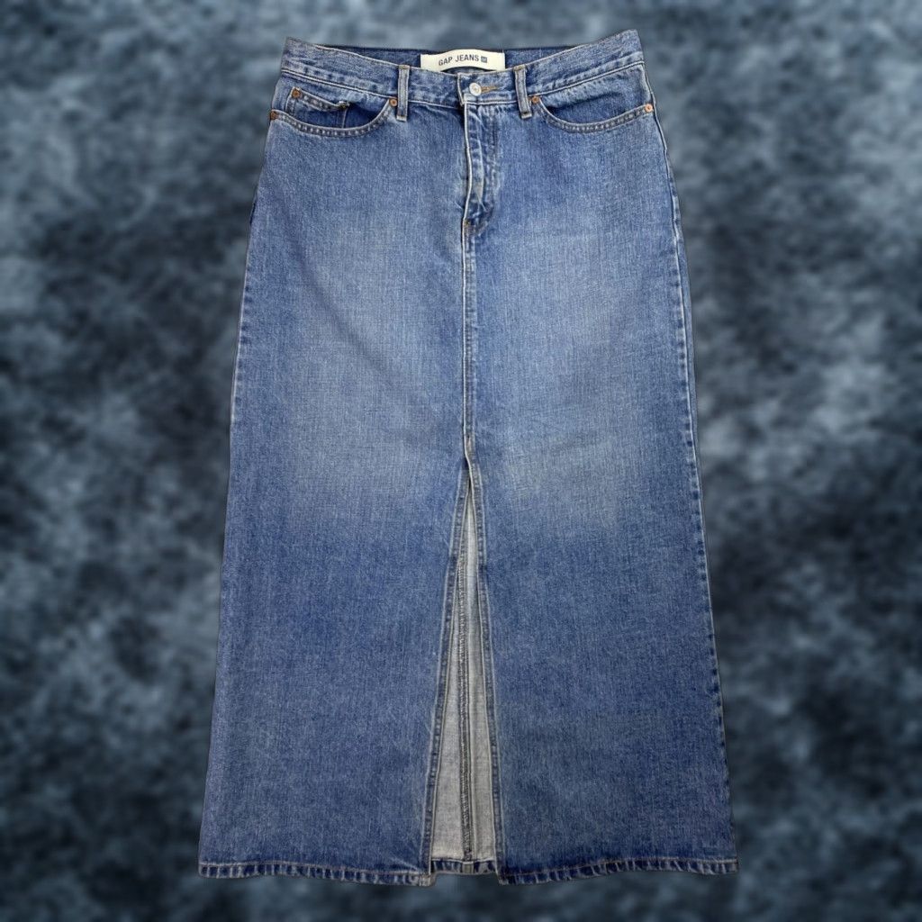 Gap Gap Jeans Long Denim Maxi Skirt Sz 10 Medium Wash Distressed Front Slit Retro Skirt Womens Size 10 Blue Cotton Denim Midi? Long Size 32" / US 10 / IT 46 - 1 Thumbnail