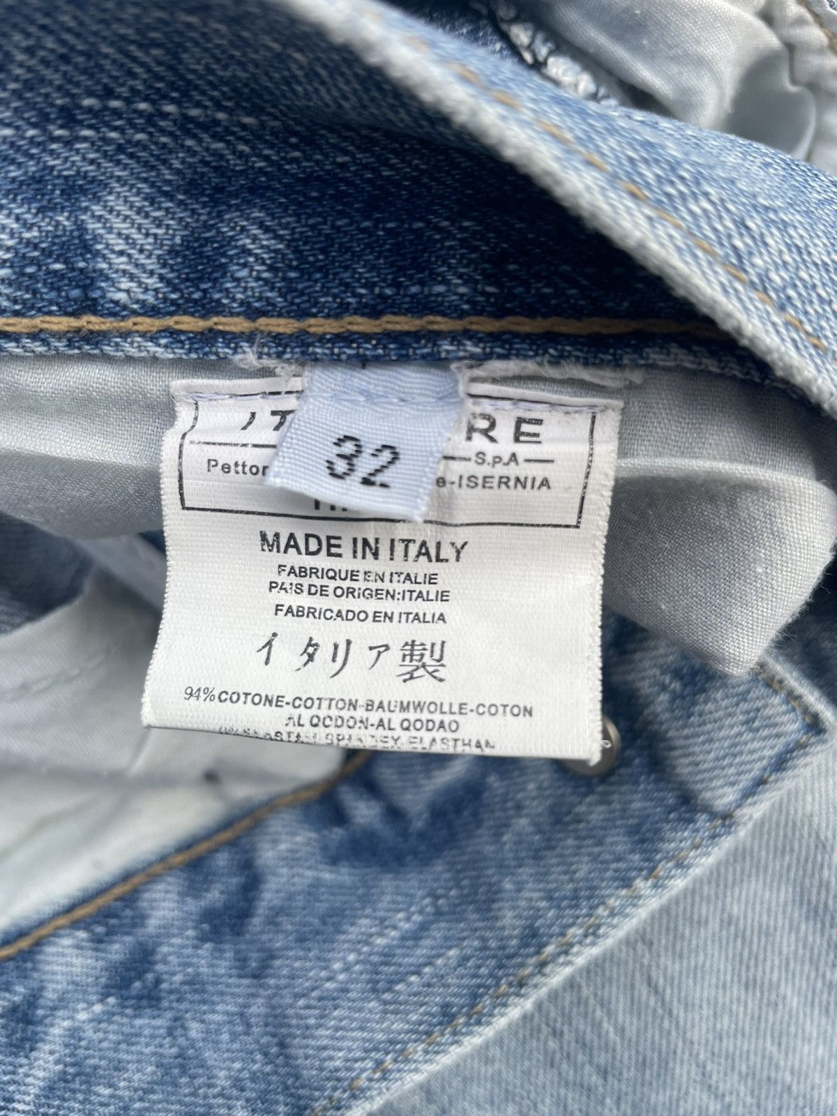 Mickey Mouse Vintage Dolce & Gabbana X Mickey Mouse Distresed Size US 32 / EU 48 - 17 Thumbnail