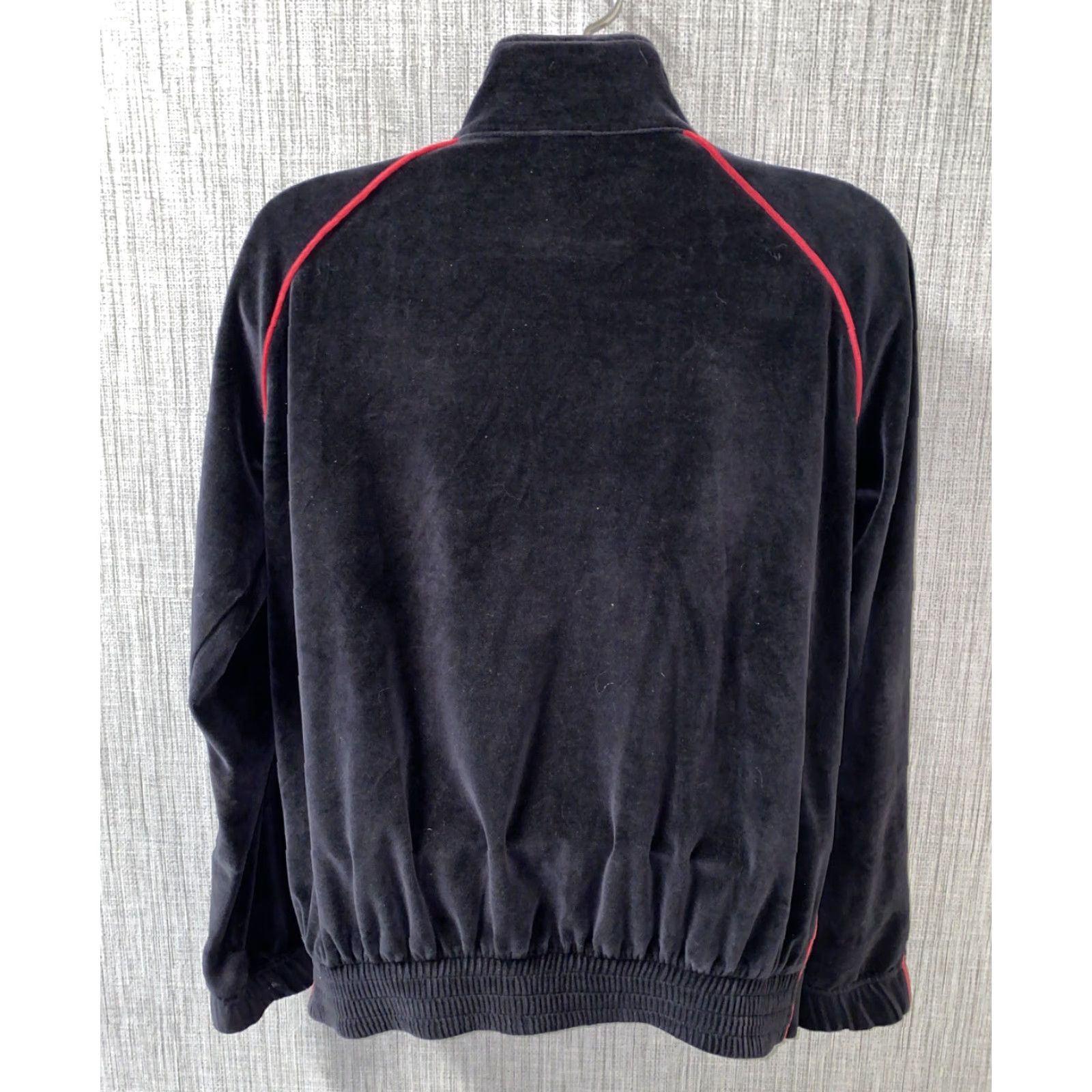 Roundtree & Yorke Vintage Roundtree & Yorke Mens Black/Red Velour Hip Hop Track Jacket Size M Size US M / EU 48-50 / 2 - 5 Thumbnail