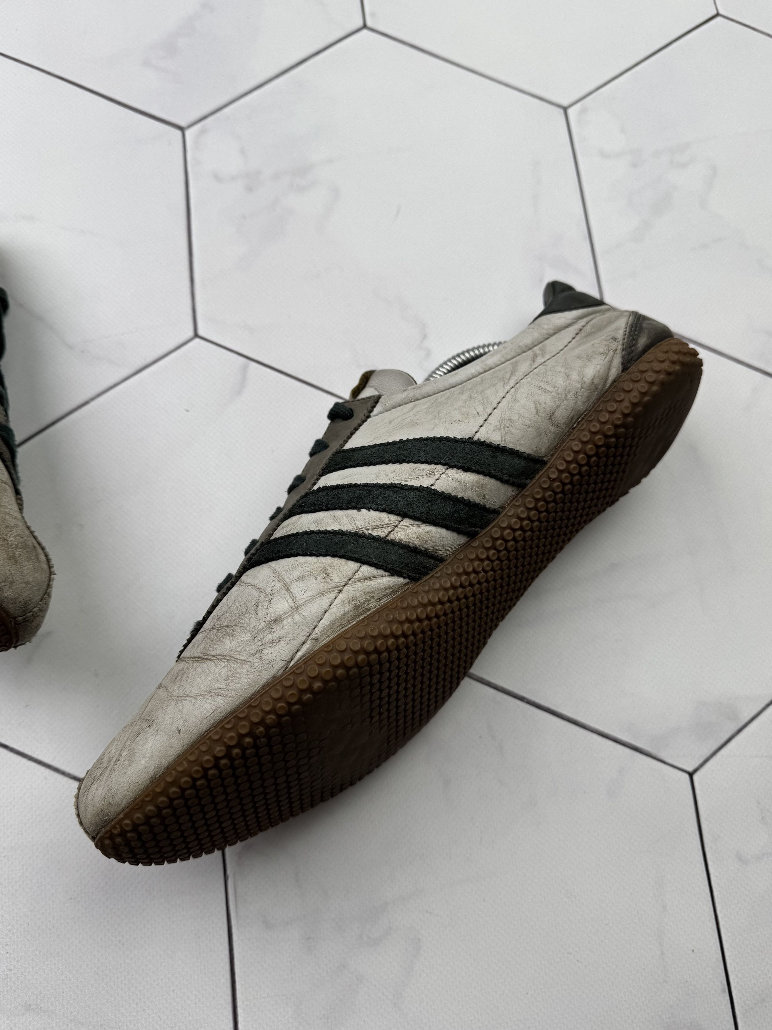 Adidas Adidas Titan Vintage Sneakers (B256) Size US 9.5 / EU 42-43 - 6 Thumbnail