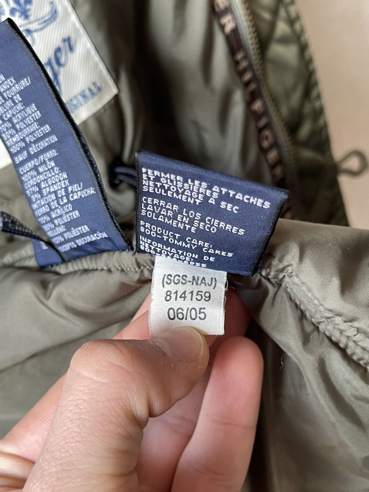Tommy Hilfiger 90s Tommy Hilfiger Military Artic Parka Furs Hooded Jacket Size US S / EU 44-46 / 1 - 19 Thumbnail