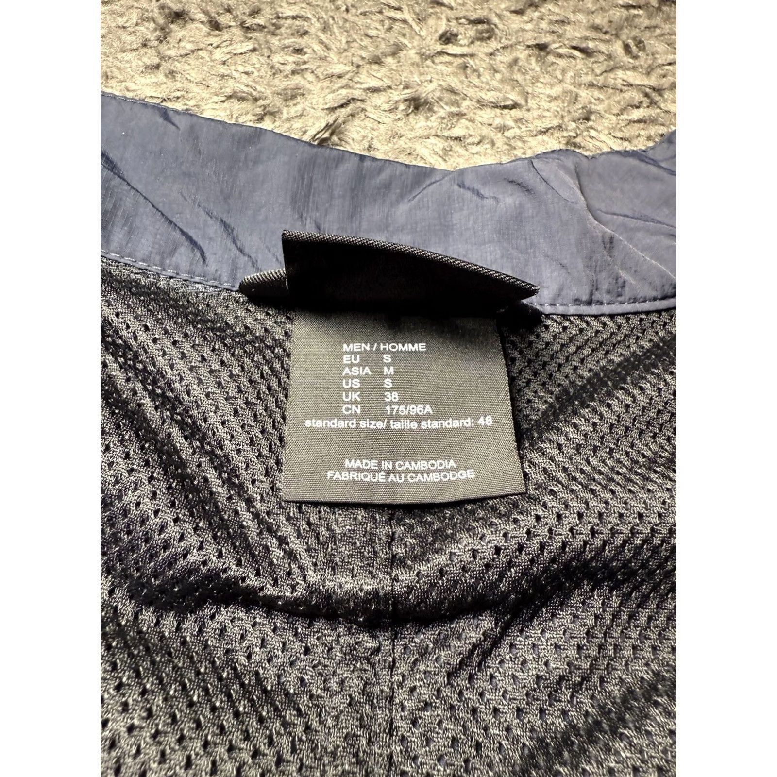 Jack Wolfskin VINTAGE Men’s Jack Wolfskin Lightsome Wander vest sleeveless jacket multi pocket Small Blue 3-in-1 Jacket Pockets Mens S Size US S / EU 44-46 / 1 - 6 Thumbnail