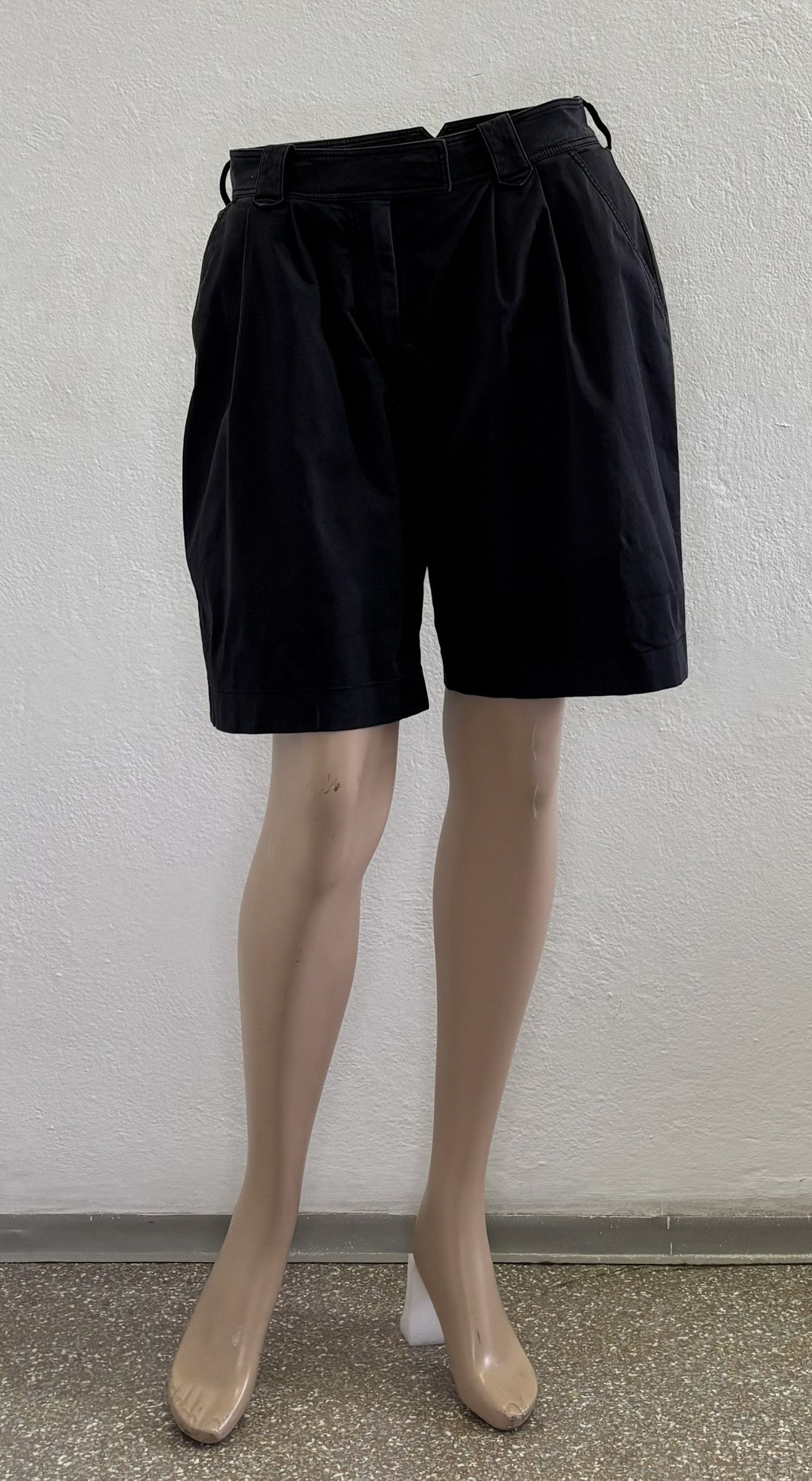 Burberry Burberry Navy shorts size 8 Size 27" / US 4 / IT 40 - 1 Thumbnail