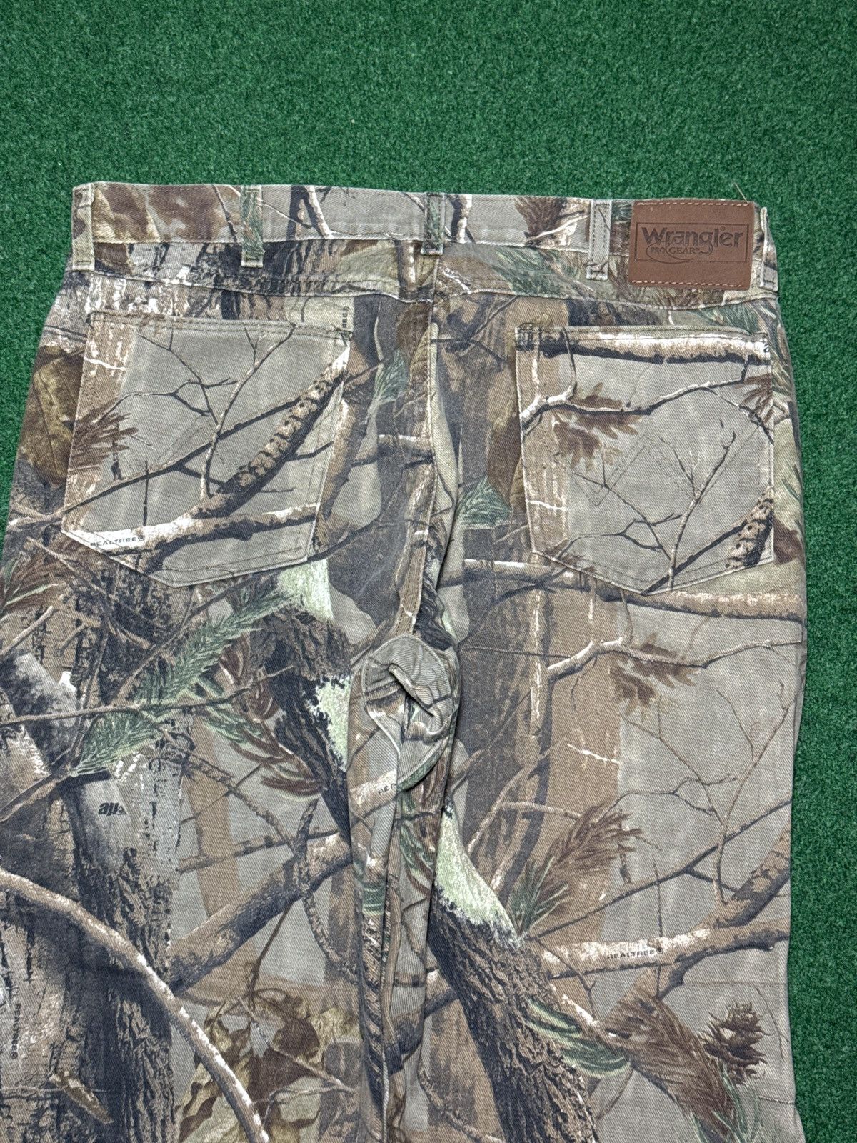 Wrangler Vintage 90s Camo Wrangler 34x30 Hip Hop Grunge Pants Size US 34 / EU 50 - 2 Thumbnail