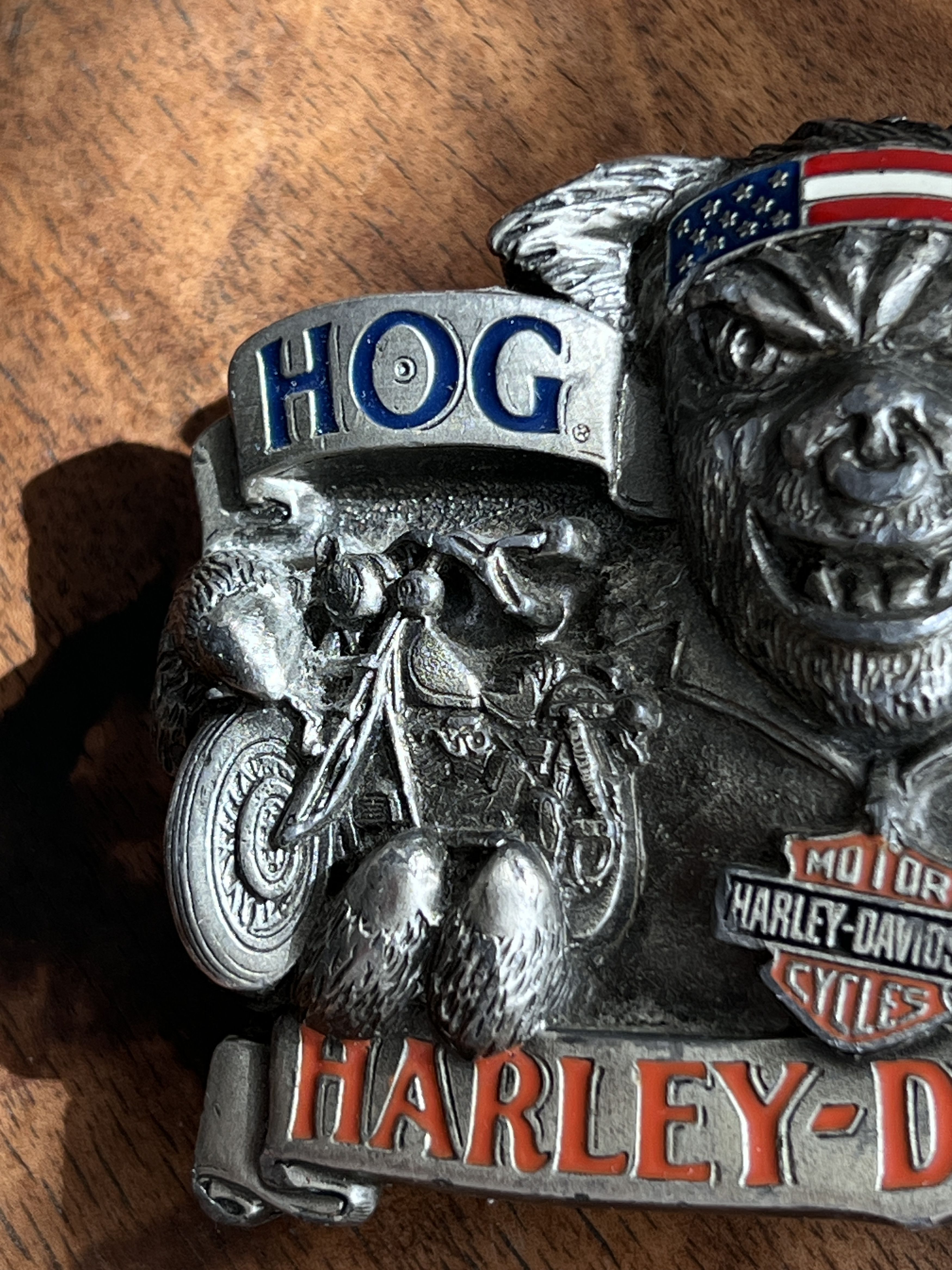 Harley Davidson Rare! 1991 vintage USA Harley Davidson Hog Toys belt buckle Size ONE SIZE - 4 Thumbnail