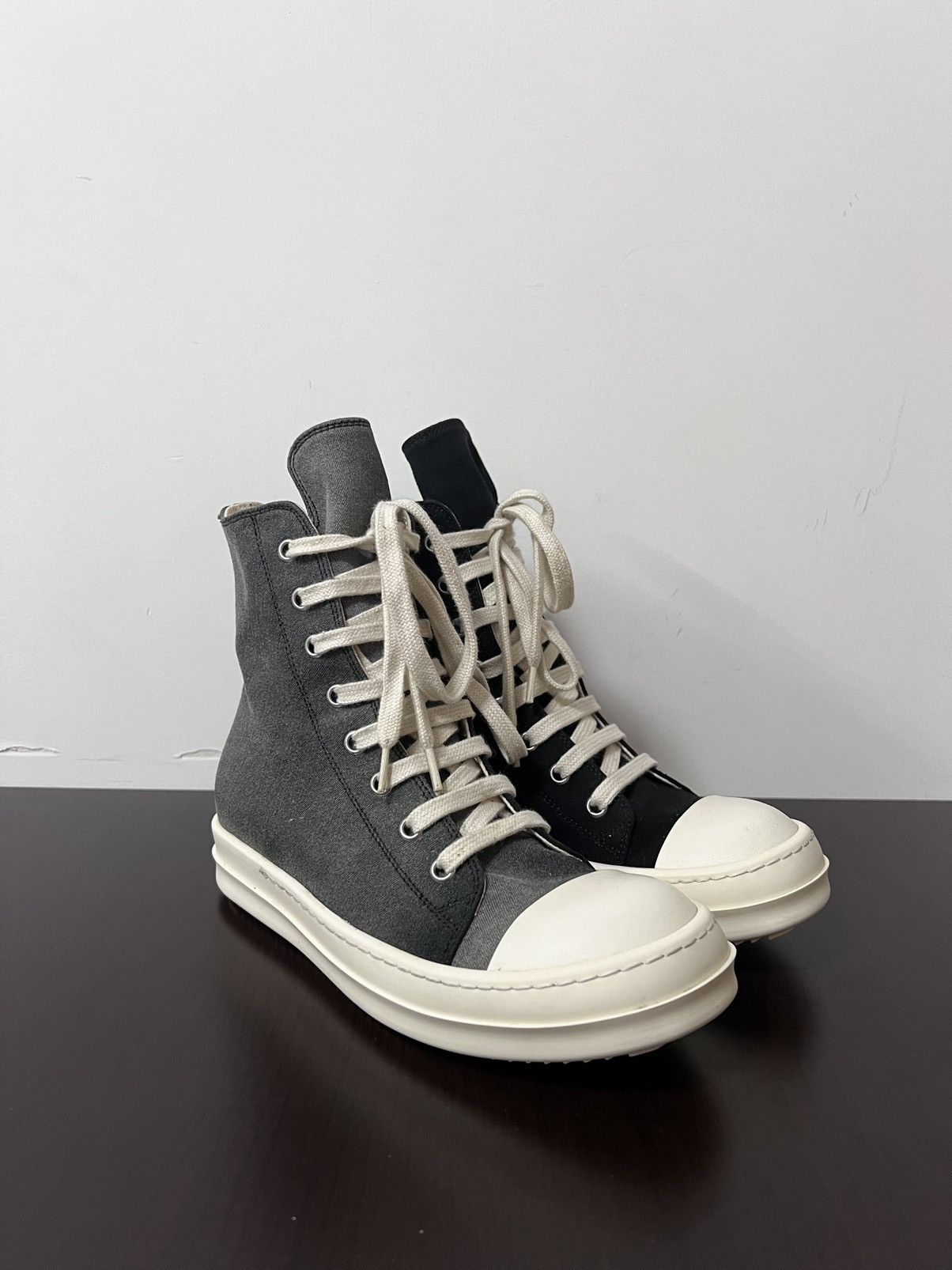 Rick Owens Drkshdw Rick owens drkshdw gradient ramones high top sneakers sz35.5 Size US 5.5 / IT 35.5 - 5 Thumbnail