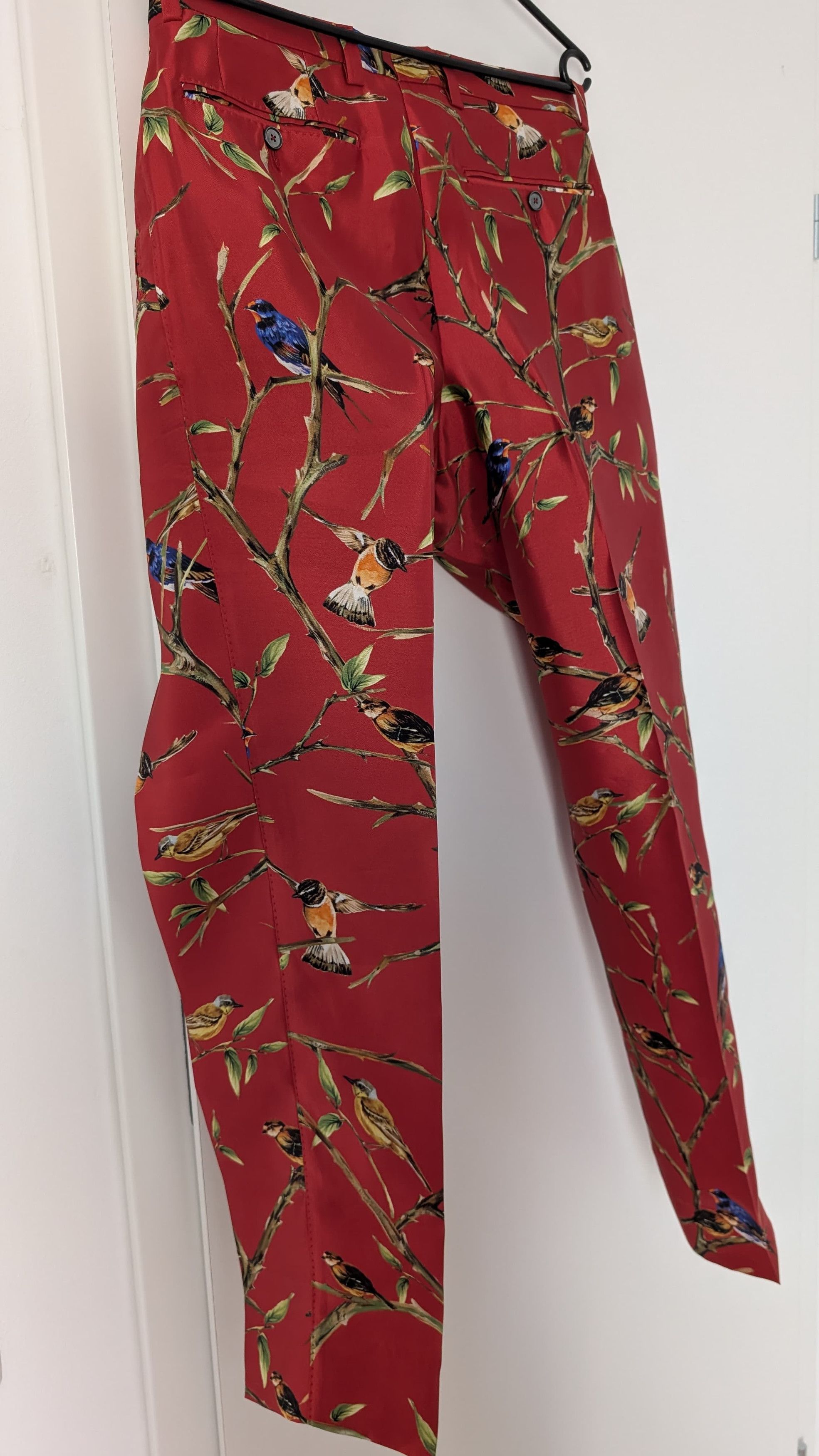 Dolce & Gabbana Dolce & Gabbana Red Silk Bird Print Formal Pants IT46 / W31 Size US 30 / EU 46 - 1 Thumbnail