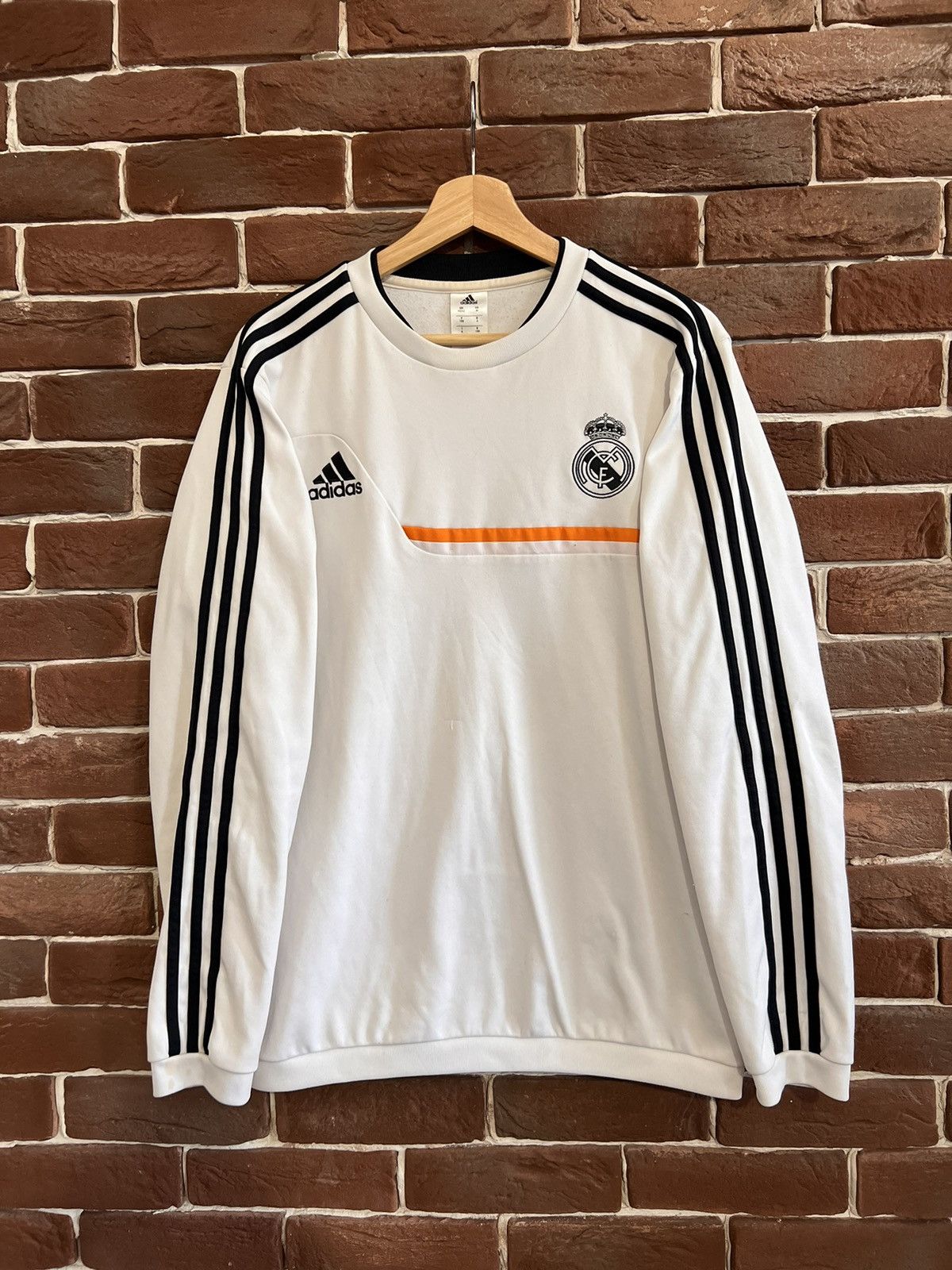 Other Adidas Real Madrid Football Crewneck M White Hype Soccer Size US M / EU 48-50 / 2 - 1 Thumbnail