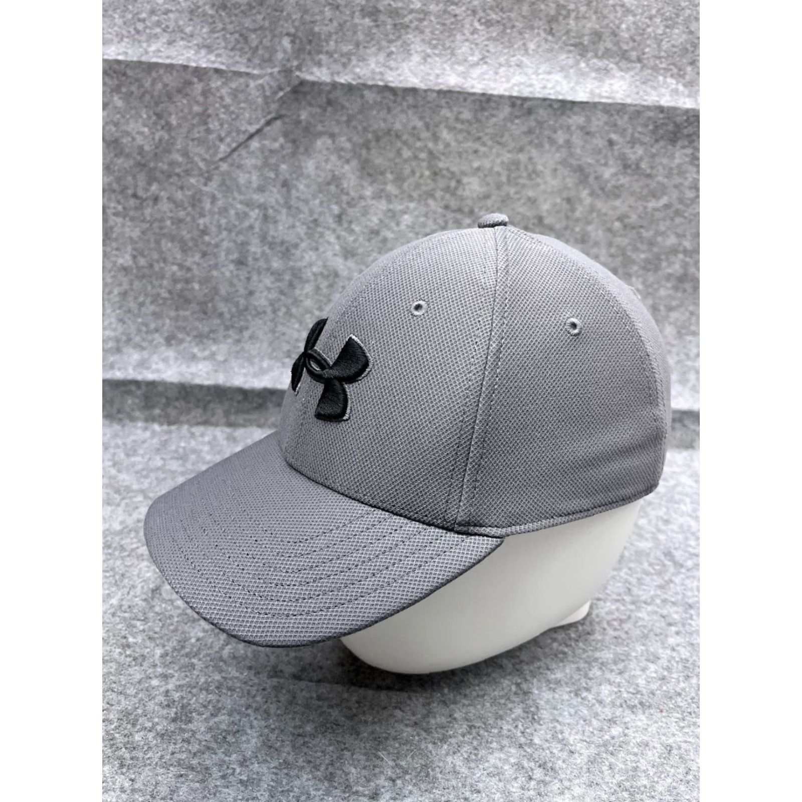 Under Armour Under Armour Hat Cap Fitted Adult XL Gray 100% Polyester Classic Fit Baseball Cap Unisex Adults Size ONE SIZE - 4 Thumbnail