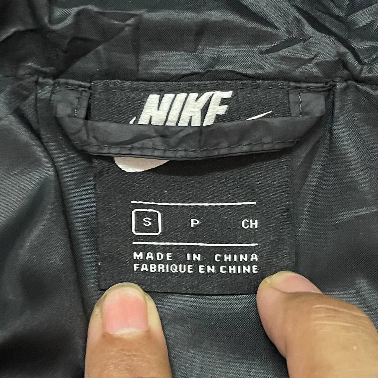 Nike Nike Puffer Hooded Jacket Black Size US S / EU 44-46 / 1 - 9 Thumbnail