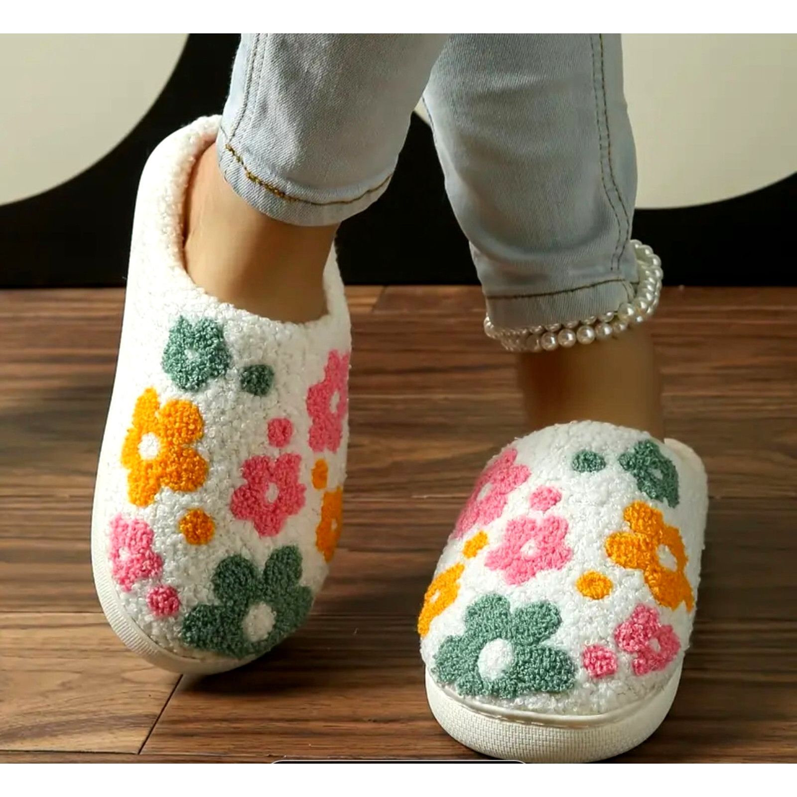 Other Floral Pattern Plush Slippers Green Pink Orange White 9.5-10 Size US 10 / IT 40 - 4 Thumbnail