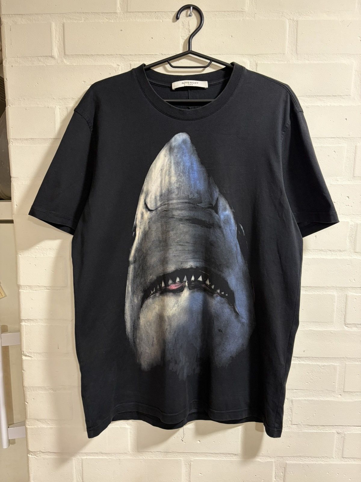 Givenchy Givenchy shark t shirt | Grailed