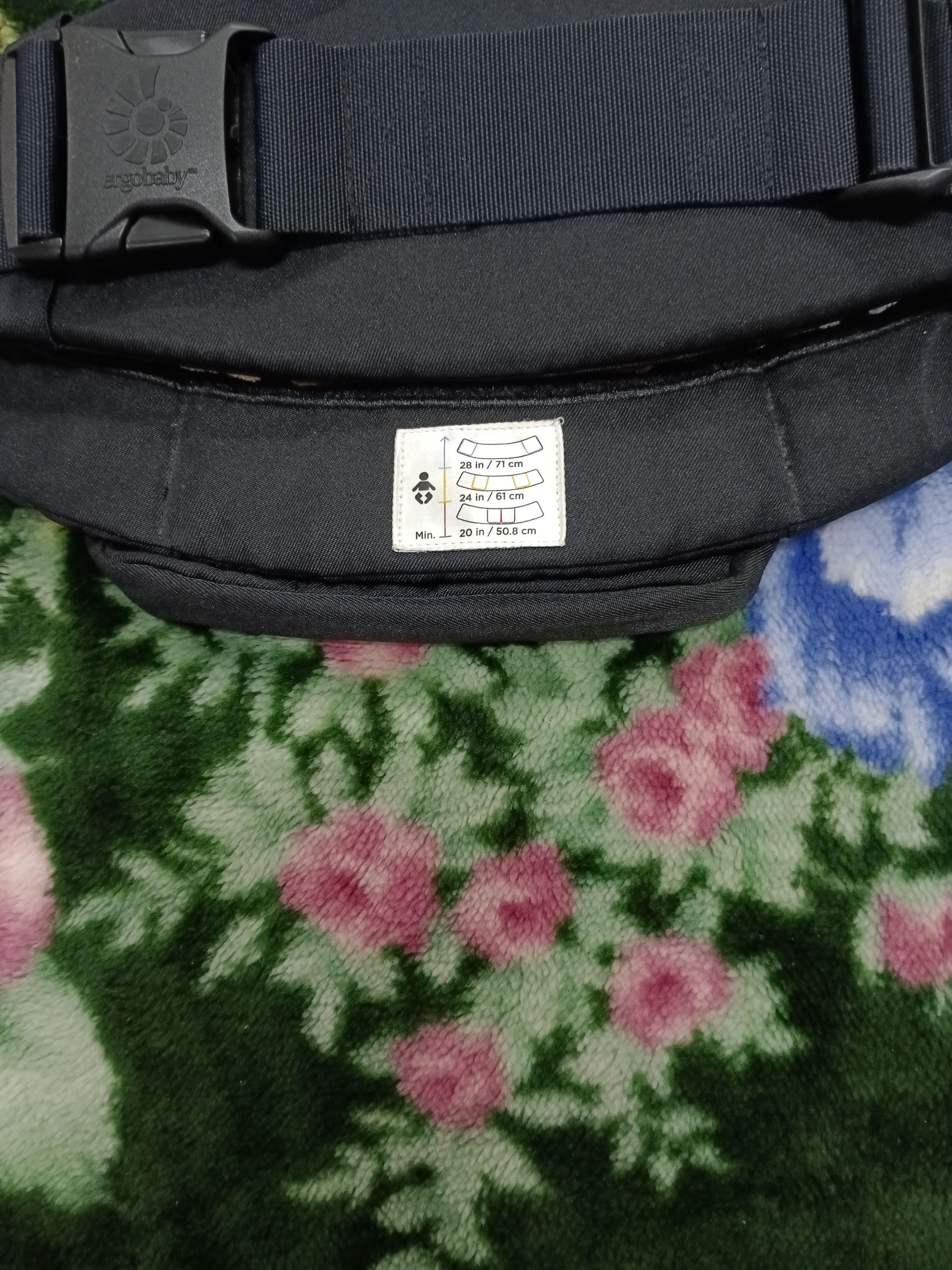 Japanese Brand Ergobaby Omni 360 Cool Air Carrier Baby Size ONE SIZE - 7 Thumbnail