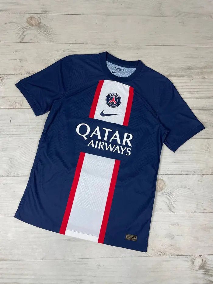 Nike PARIS SAINT-GERMAIN 2022 2023 Mbappe #7 Player Issue Jersey Size US S / EU 44-46 / 1 - 2 Thumbnail
