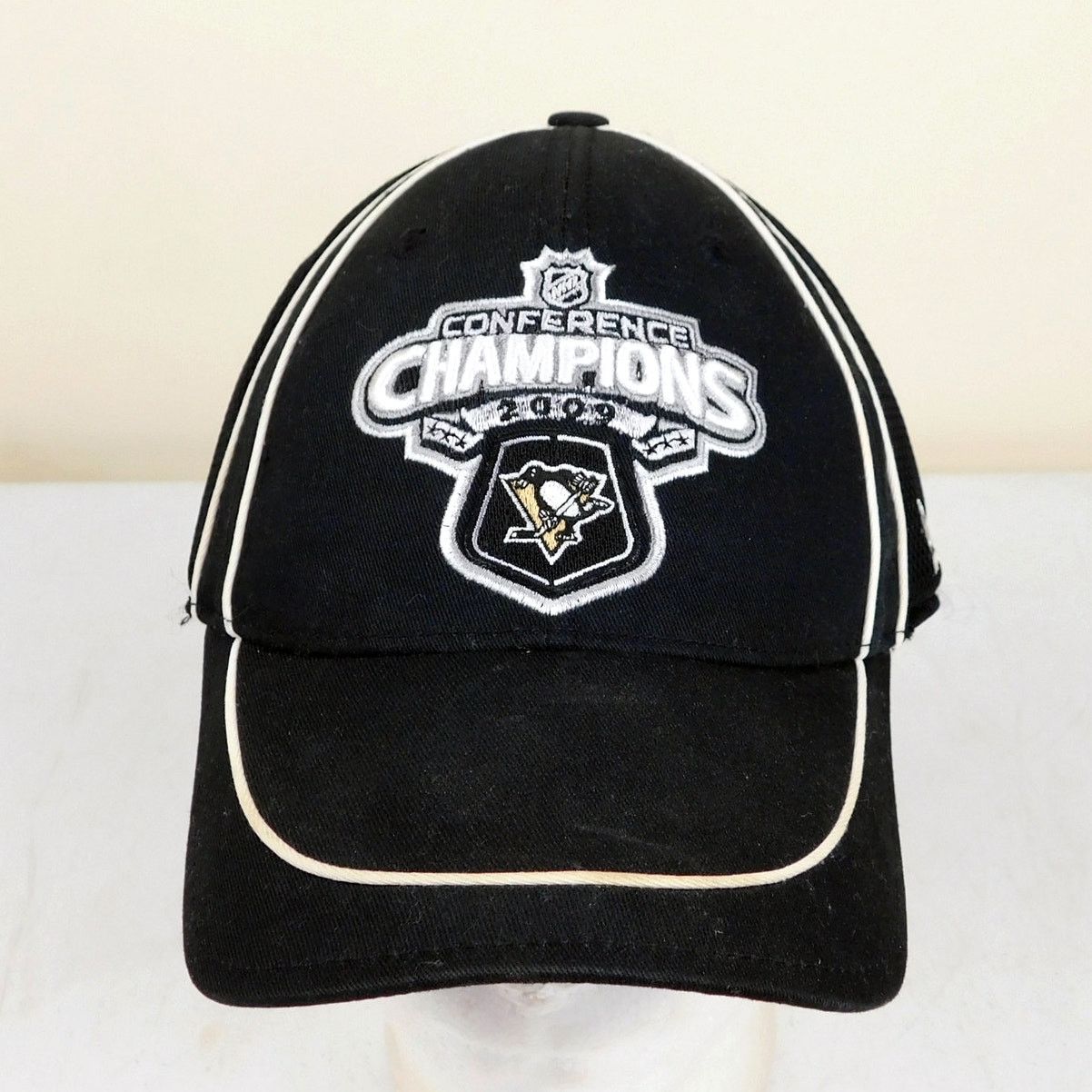 New Era Pittsburgh Penguins 2009 Conference Champions Hat Size M/L Size ONE SIZE - 1 Thumbnail