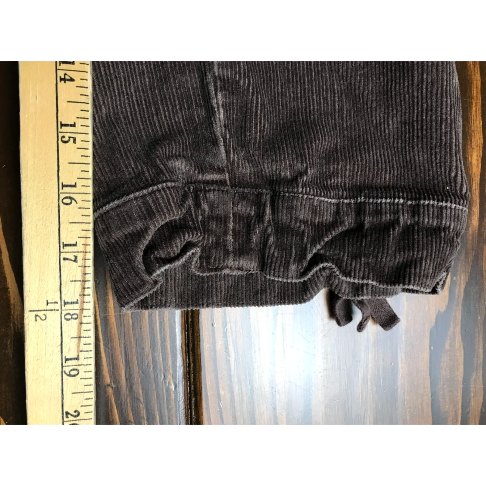 Vintage Columbia Pants Women's 4 Brown Corduroy Capri Pockets Straight Leg Inseam 18 Capris Regular Rise Mid Front Flat Front Size 30" / US 8 / IT 44 - 6 Thumbnail
