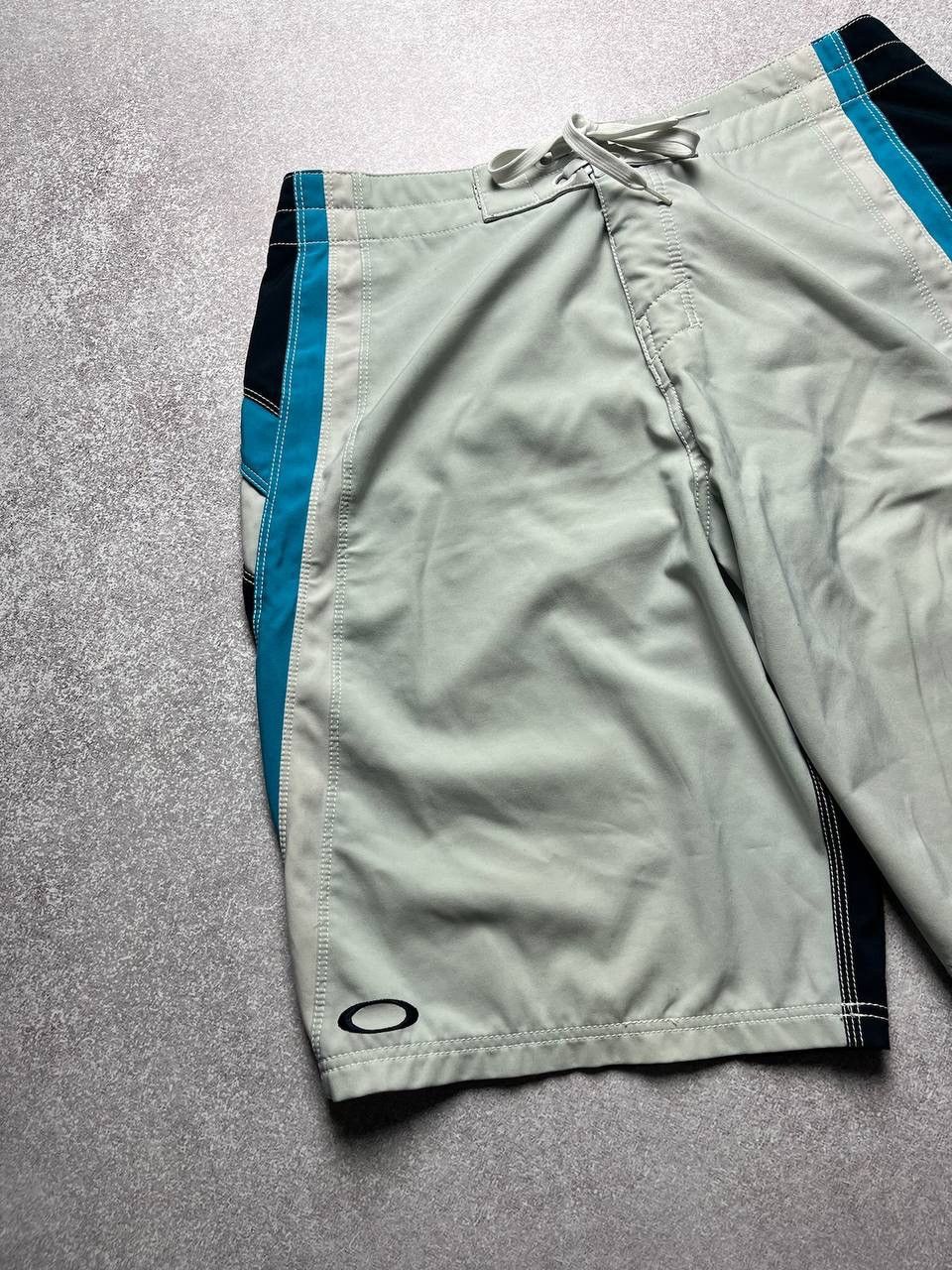 Oakley × Vintage Vintage Oakley Grey Summer Shorts 36 Size US 36 / EU 52 - 3 Thumbnail