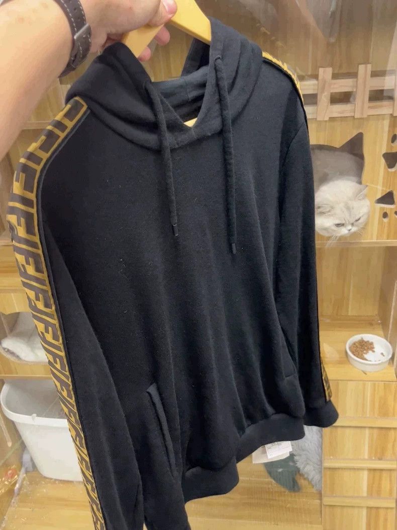 Fendi FENDI Small hoodie Size US M / EU 48-50 / 2 - 1 Thumbnail