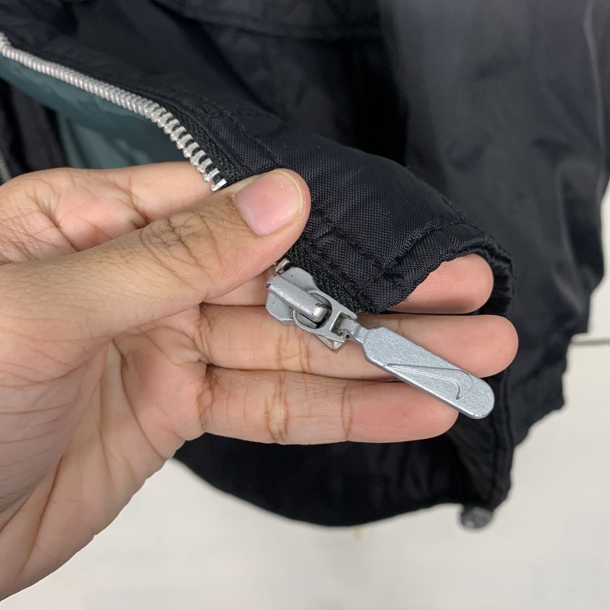 Nike Vintage Nike Swoosh Big Logo Quilted Jacket Size US M / EU 48-50 / 2 - 14 Thumbnail