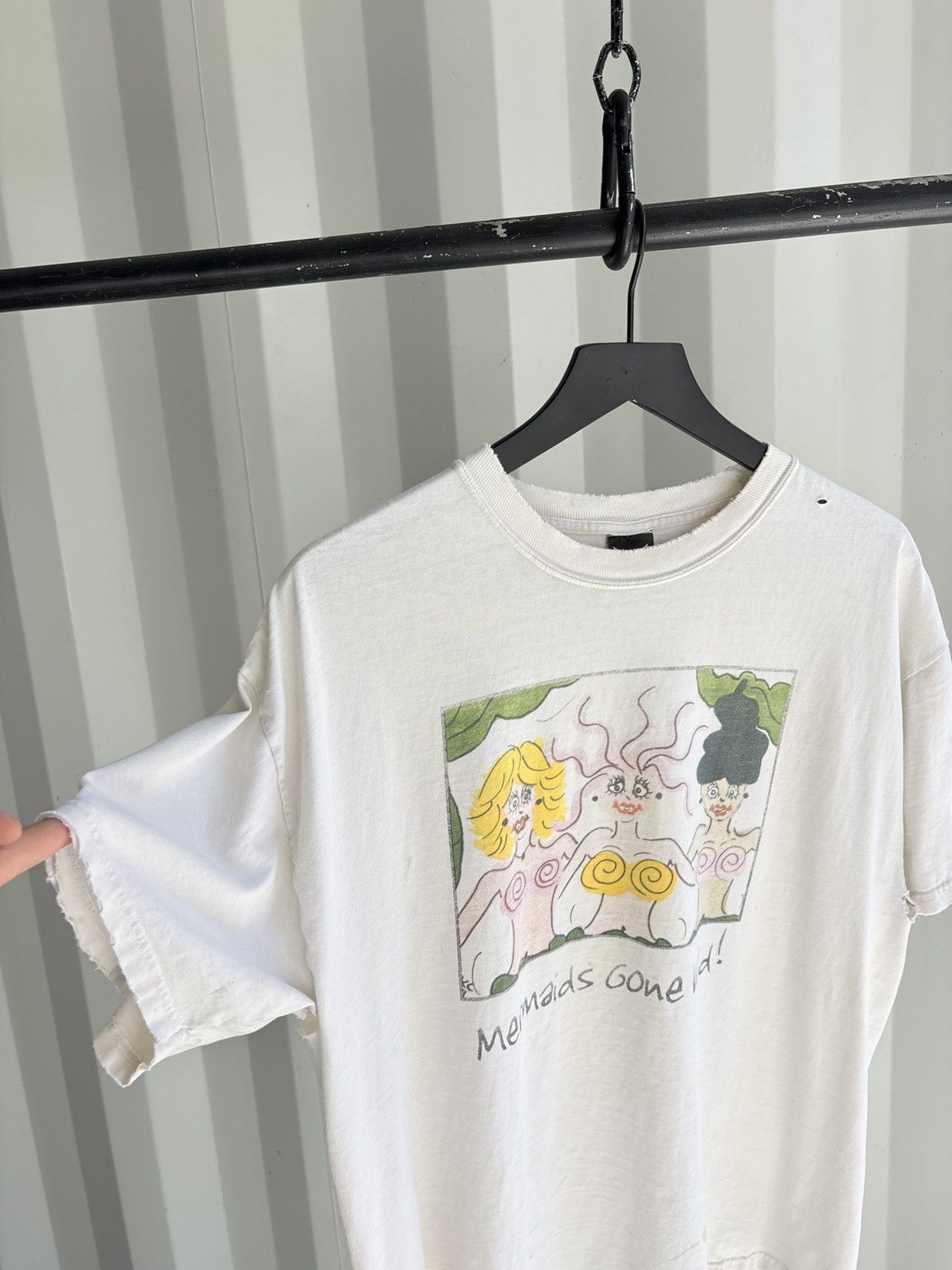 Vintage Vintage Mermaids Gone Wild Shirt Faded Distressed Grunge Size US XL / EU 56 / 4 - 4 Thumbnail
