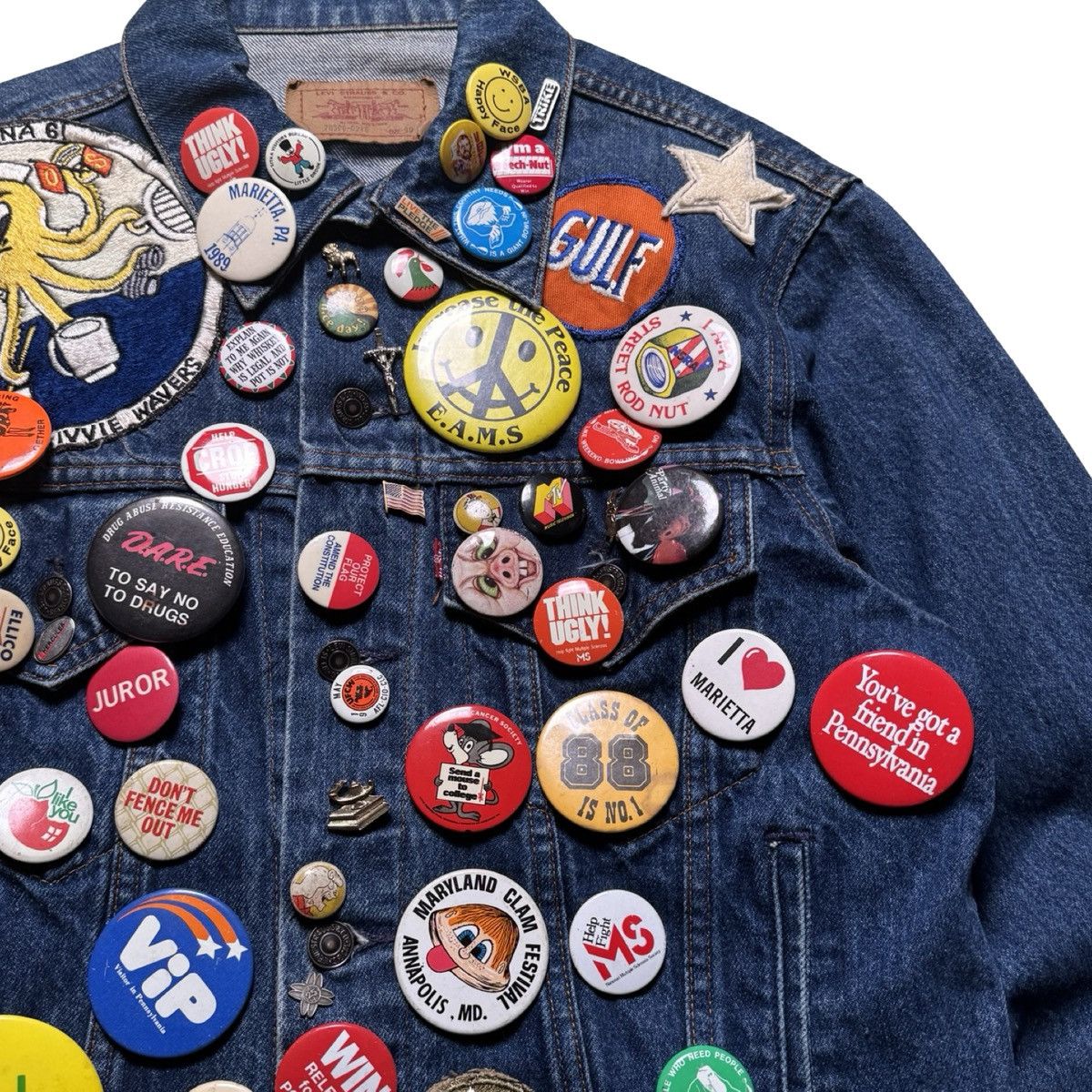 Levi's Vintage Levis 70506-0216 Denim Jacket M Gulf Marines Pins Size US M / EU 48-50 / 2 - 5 Thumbnail