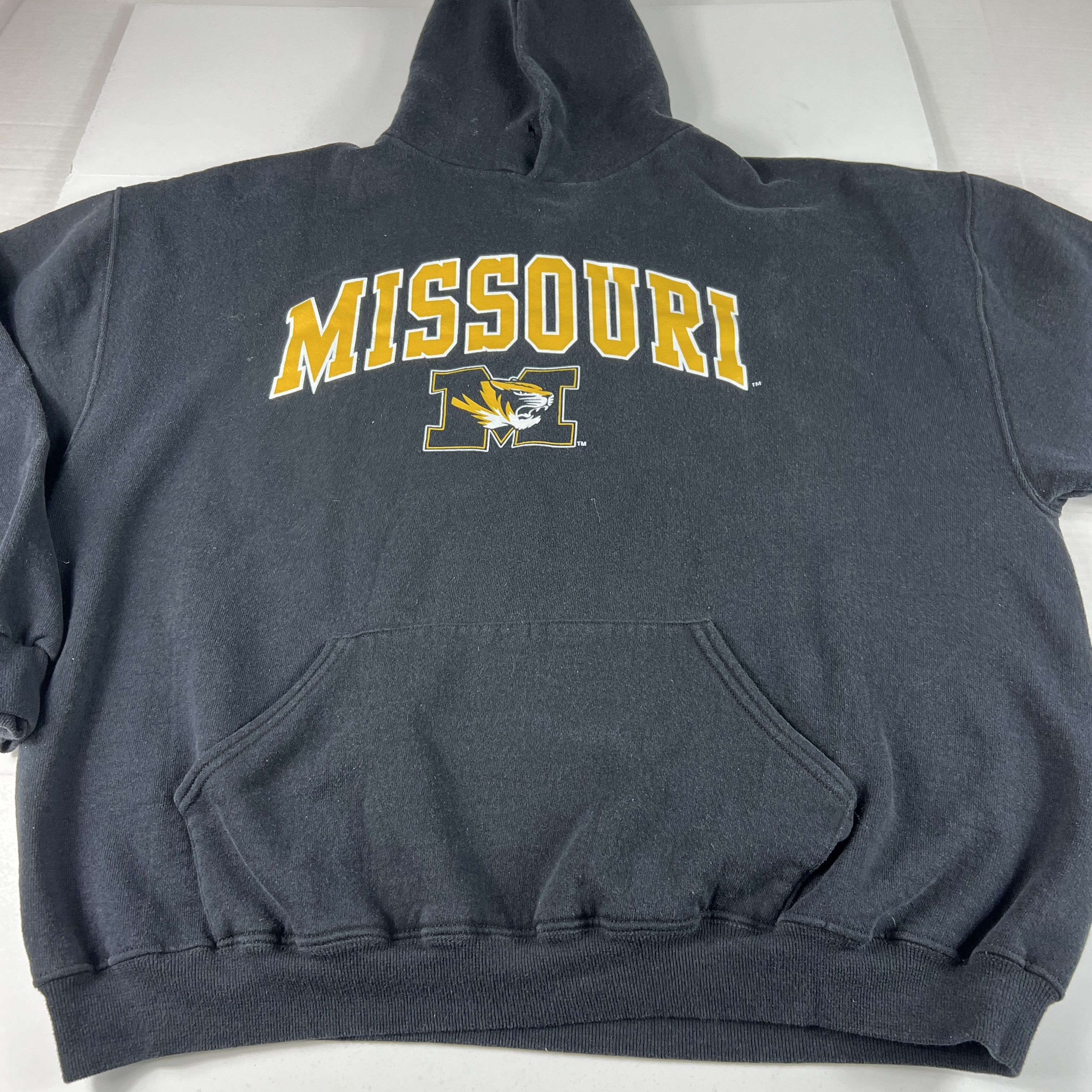 NCAA × Russell Athletic Y2K Russell Missouri Tigers Sweatshirt Faded Logo Hoodie Size US XXL / EU 58 / 5 - 7 Thumbnail