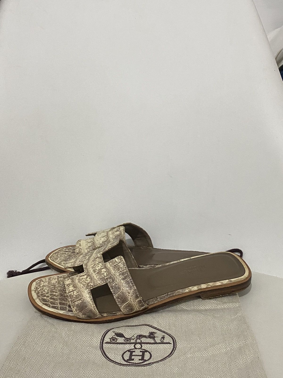 Hermes Hermès Oran Himalayan Size US 6 / IT 36 - 4 Thumbnail